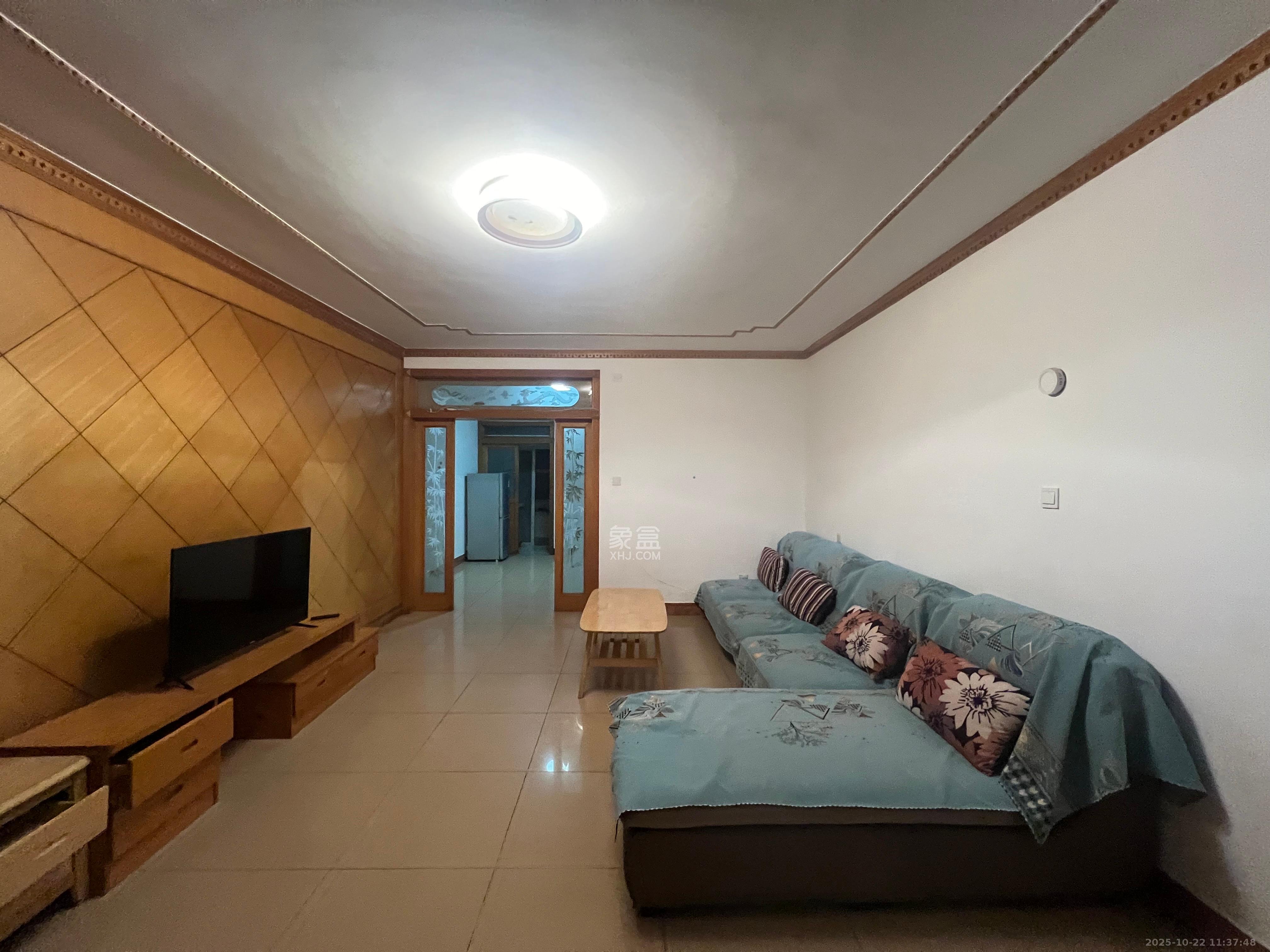 学宫街64号银行宿舍  2室1厅1卫    2800.0元/月室内图