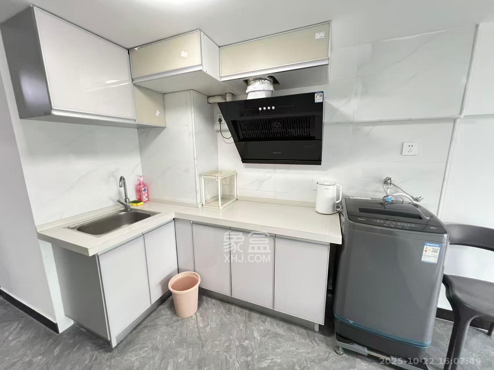 弘坤云寓 1室1厅1卫 1600.0元/月 弘坤云寓 1室1厅1卫 1600.0元/月室内图