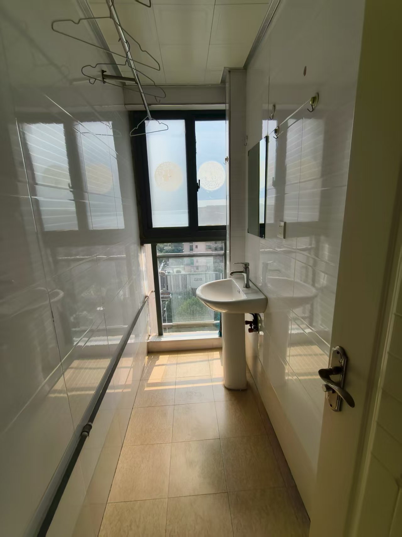 尚书房  2室2厅1卫    2000.0元/月室内图