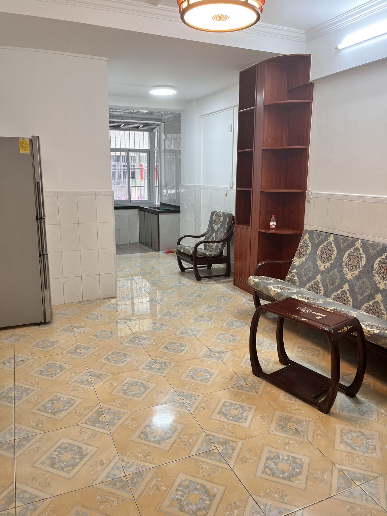 美舍小区(美舍河开发区)  2室2厅1卫    1500.0元/月 美舍小区(美舍河开发区)  2室2厅1卫    1500.0元/月室内图