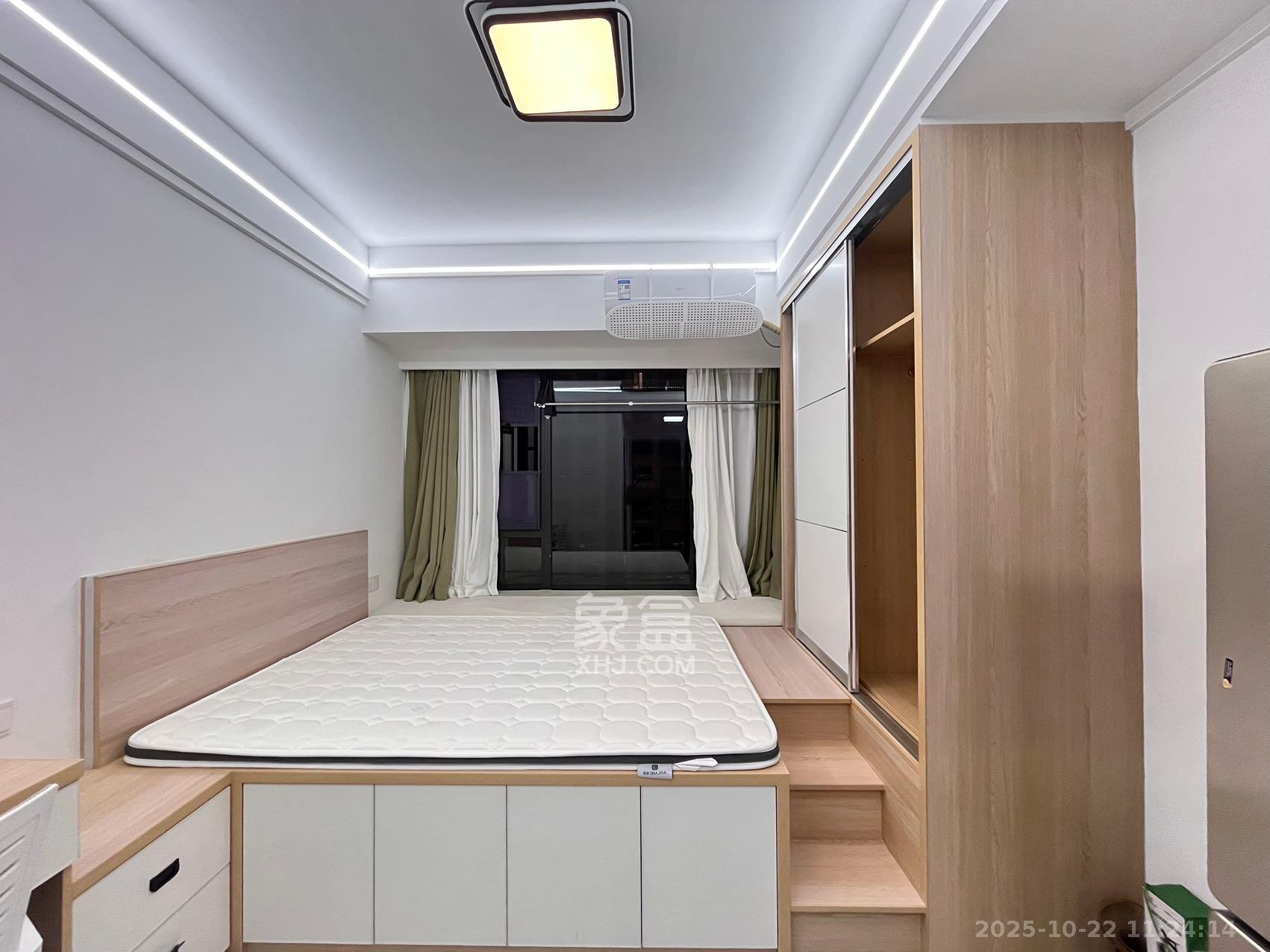 龙湖铂金岛  1室1厅1卫    1500.0元/月室内图