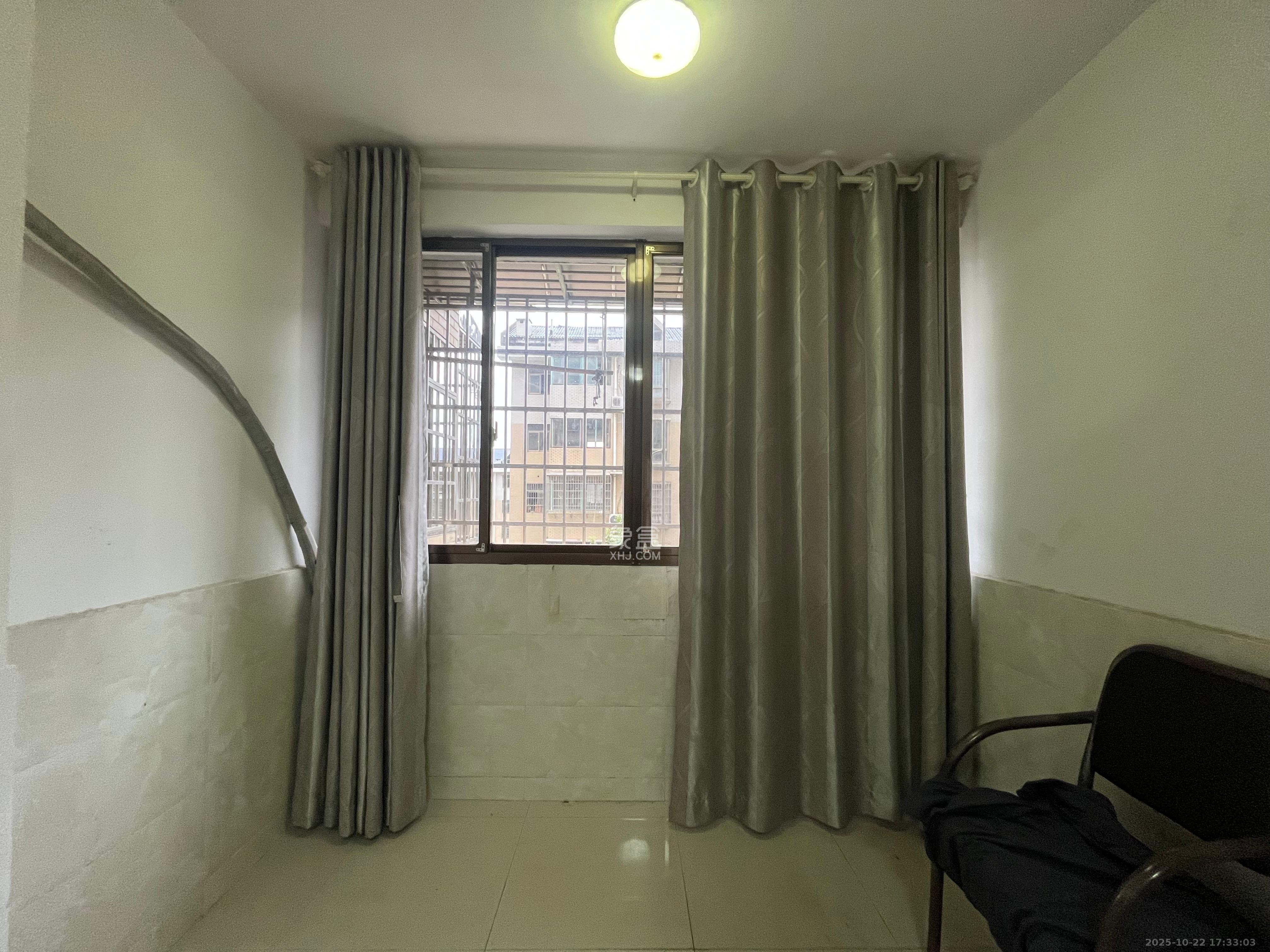 金峰小区北院(七里营社区)  3室2厅2卫    1900.0元/月 金峰小区北院(七里营社区)  3室2厅2卫    1900.0元/月室内图