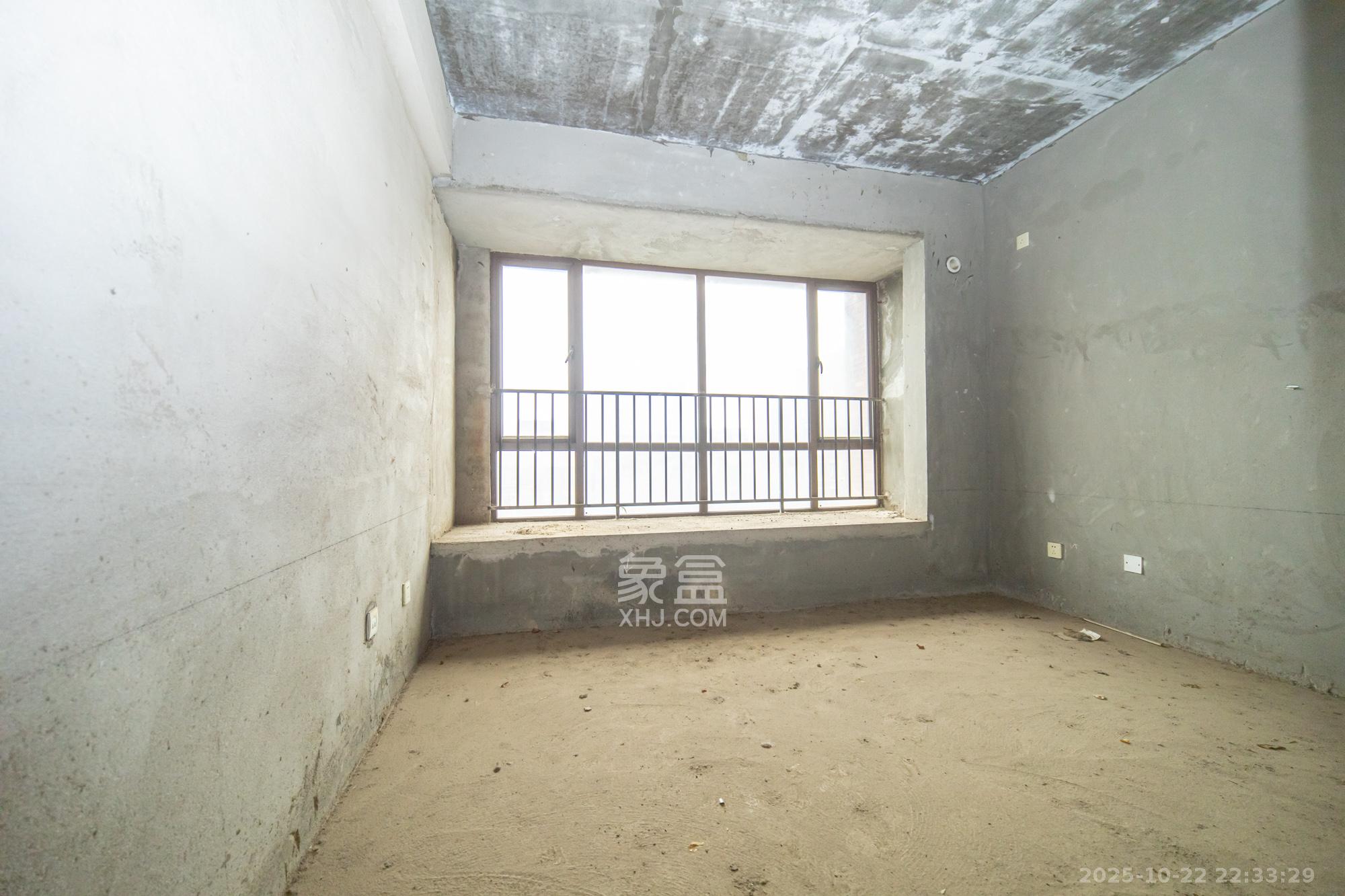 金色溪泉湾  3室2厅2卫    90.0万 金色溪泉湾  3室2厅2卫    90.0万卧室