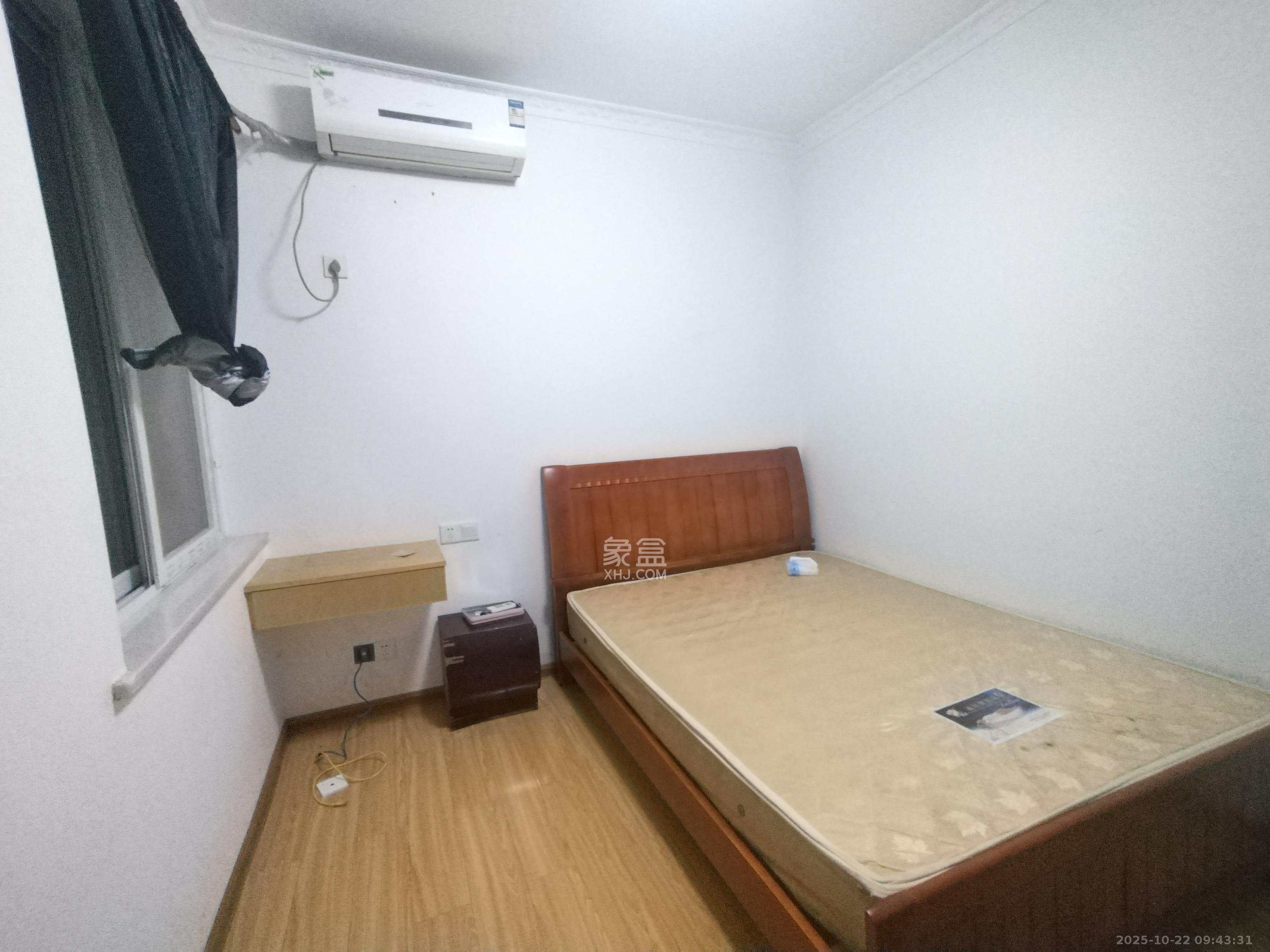 谷山庭院二期  2室2厅1卫    1600.0元/月室内图