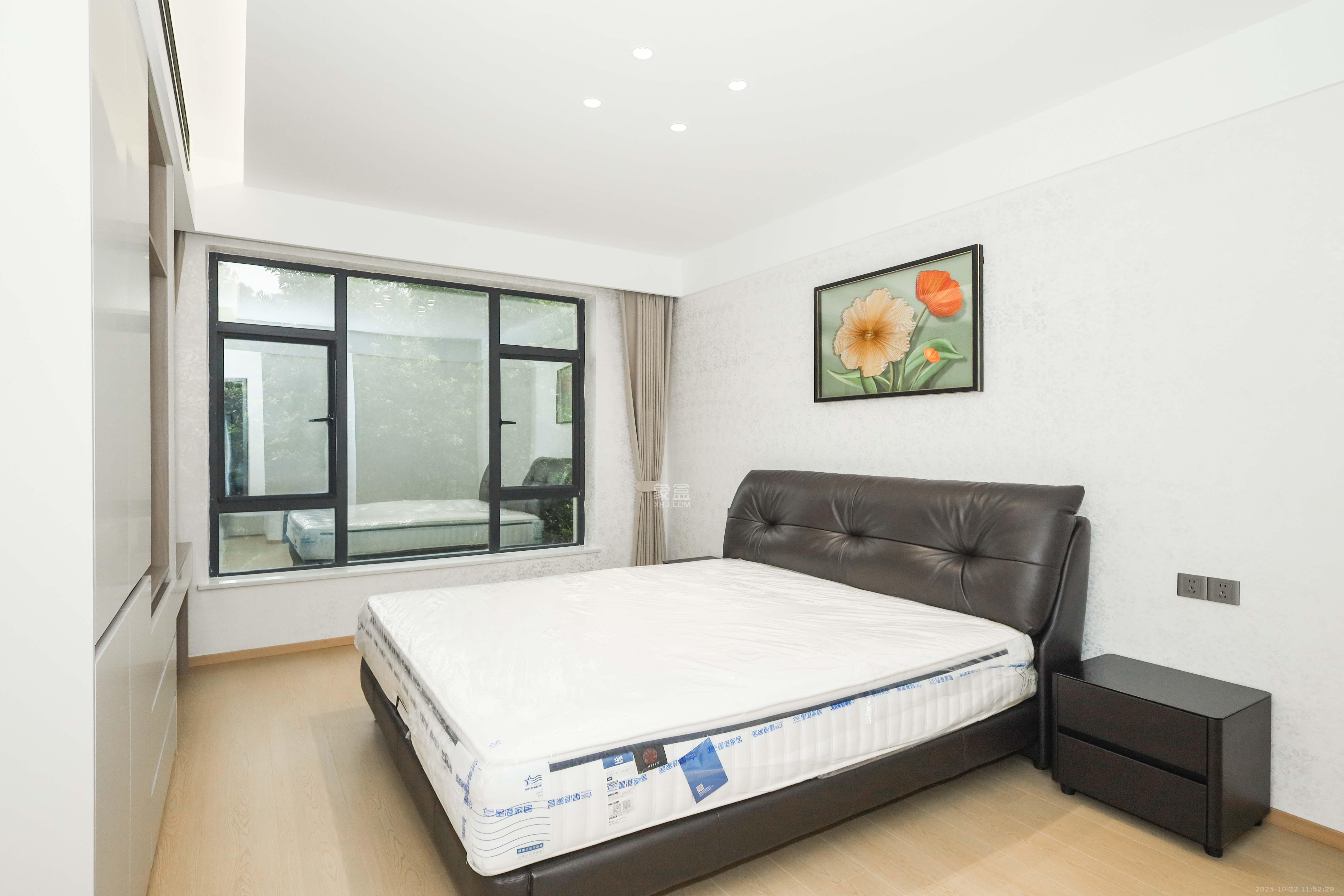 天元涉外景园C区  3室2厅2卫    105.8万卧室