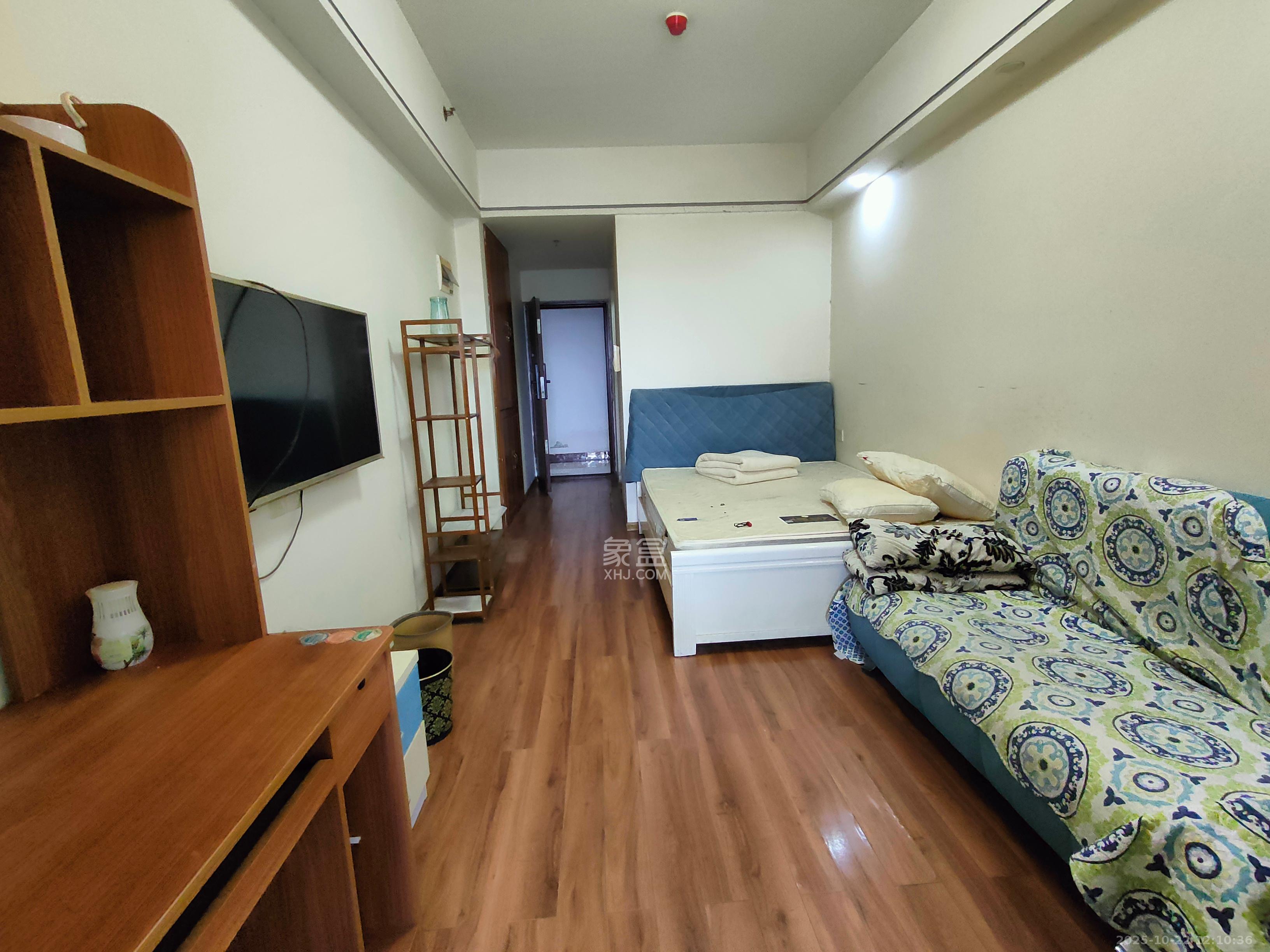 中建木莲工社 1室1厅1卫 1200.0元/月 中建木莲工社 1室1厅1卫 1200.0元/月室内图