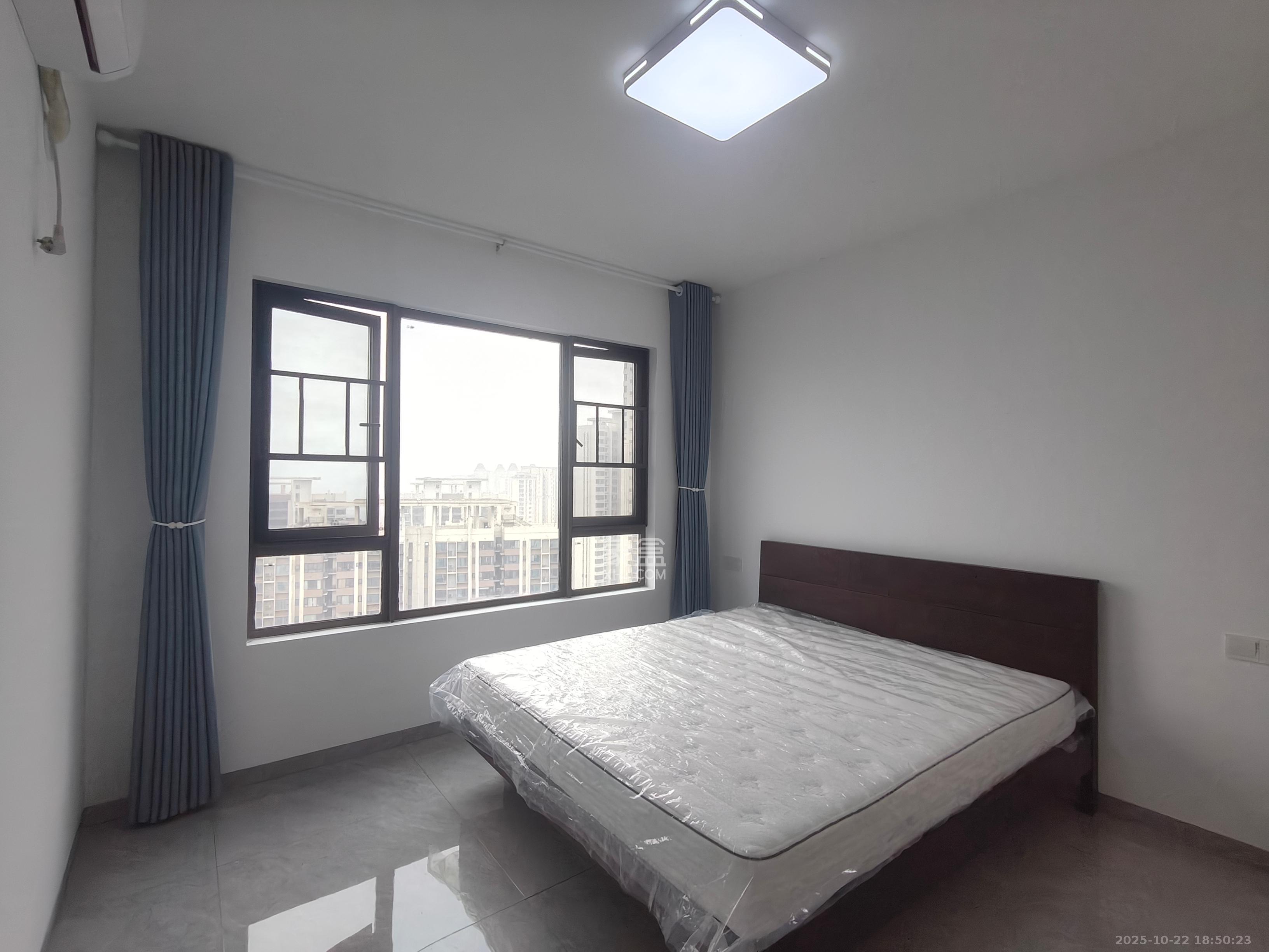 佳兆业云顶梅溪湖(佳兆业梅溪荟) 3室2厅2卫 2400.0元/月 佳兆业云顶梅溪湖(佳兆业梅溪荟) 3室2厅2卫 2400.0元/月室内图