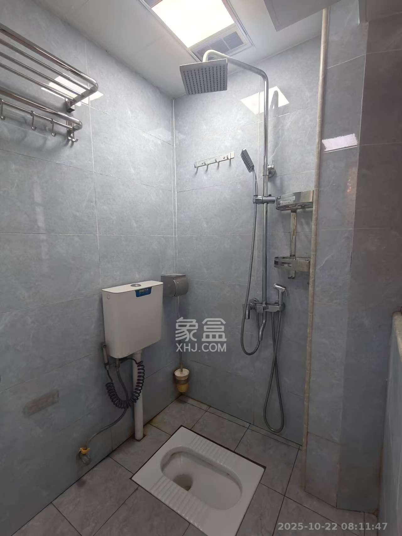 晨兴家园  2室1厅1卫    2500.0元/月室内图
