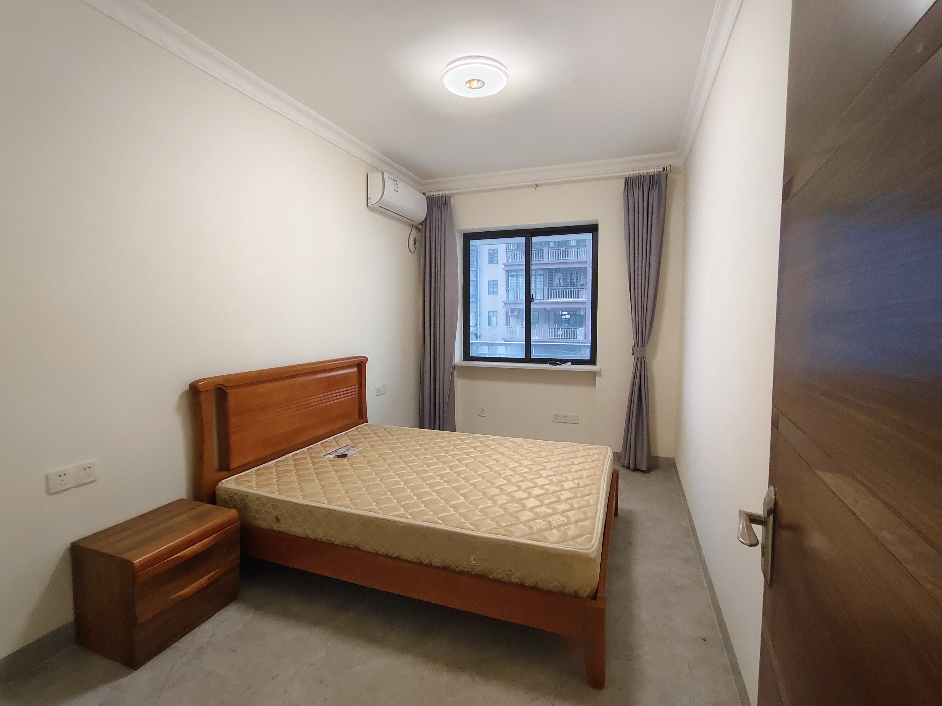 国贸城市花园  3室2厅2卫    4000.0元/月室内图