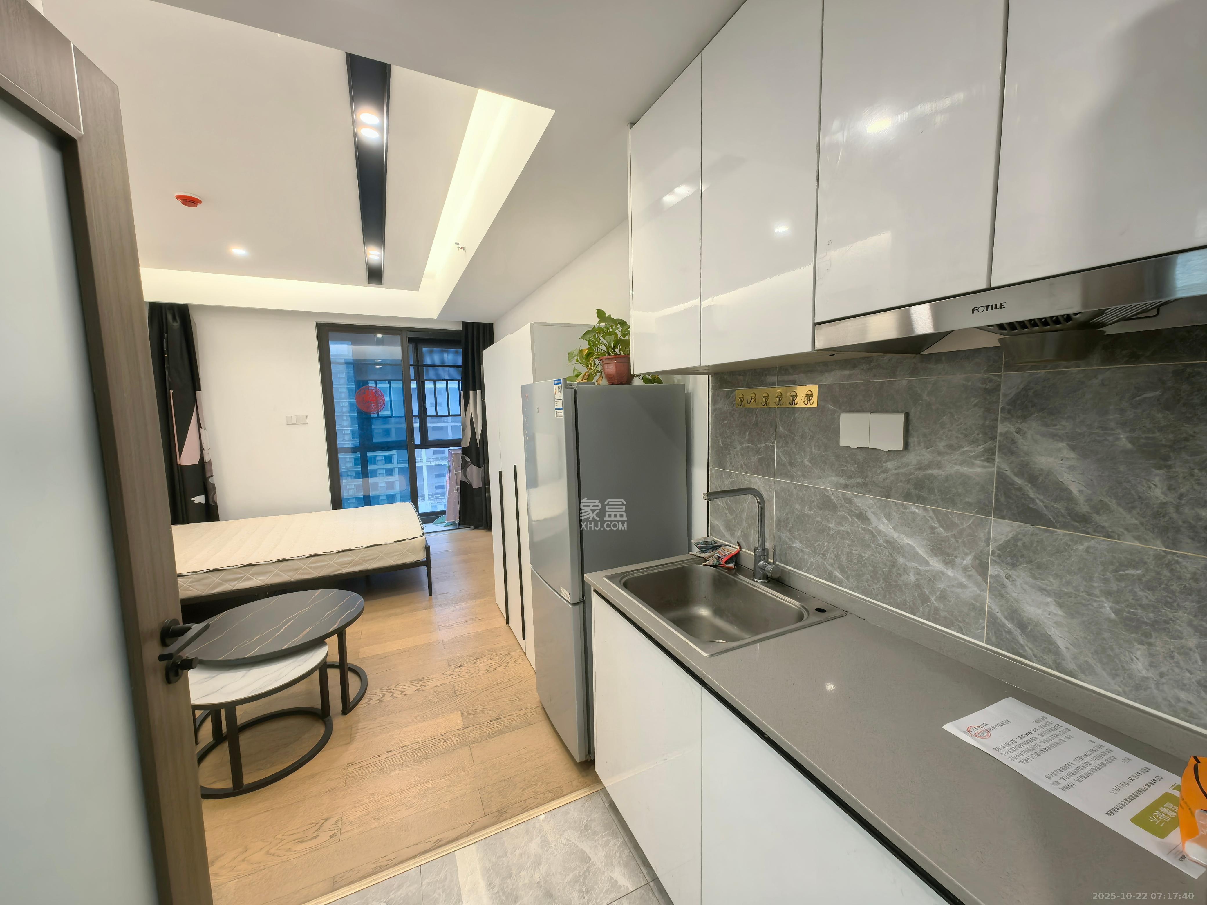 万科金色梦想D区  1室1厅1卫    1700.0元/月室内图