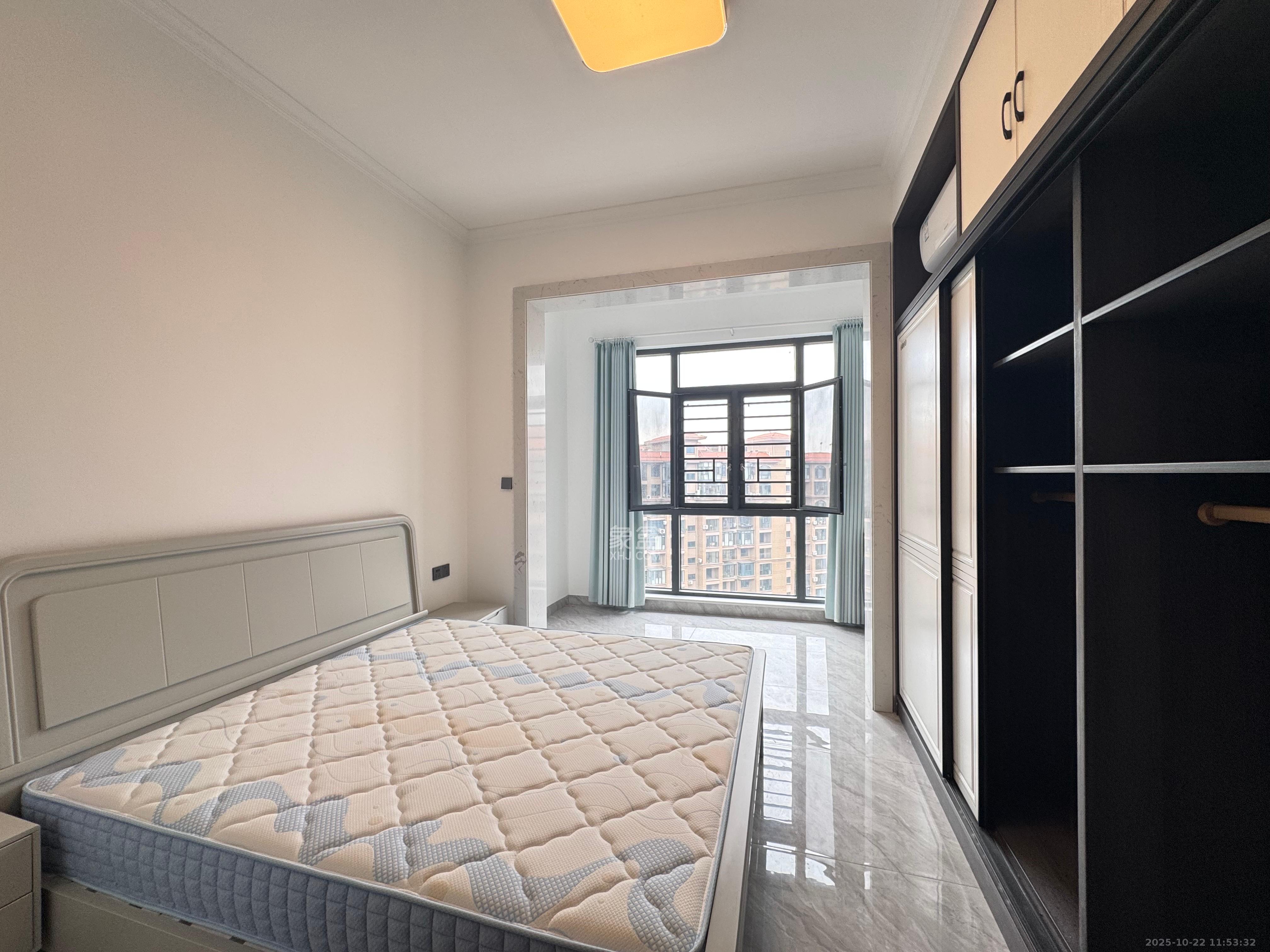 邦盛水岸御园  3室2厅2卫    2200.0元/月 邦盛水岸御园  3室2厅2卫    2200.0元/月室内图