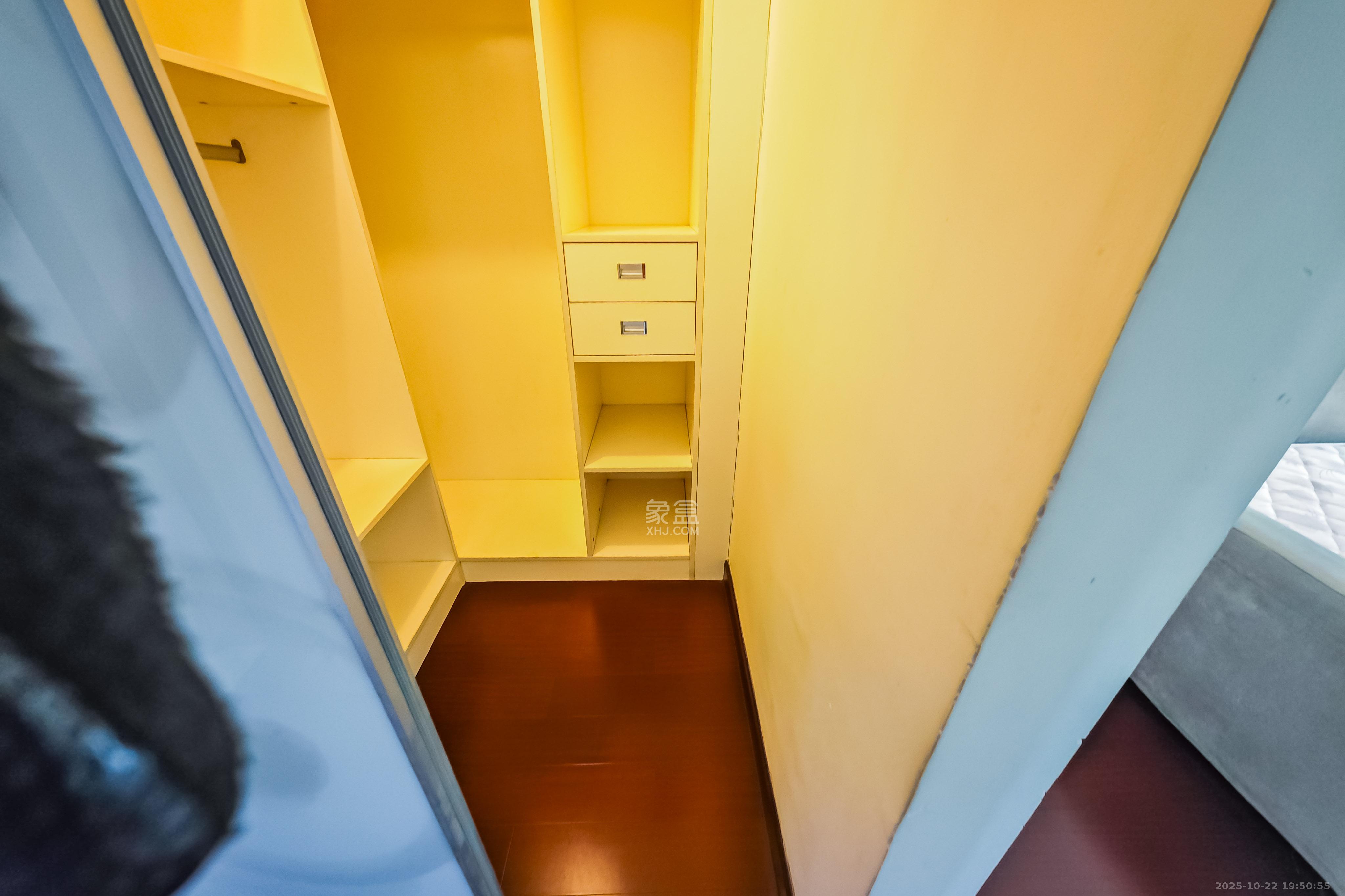 恒大绿洲  3室2厅2卫    108.0万其他