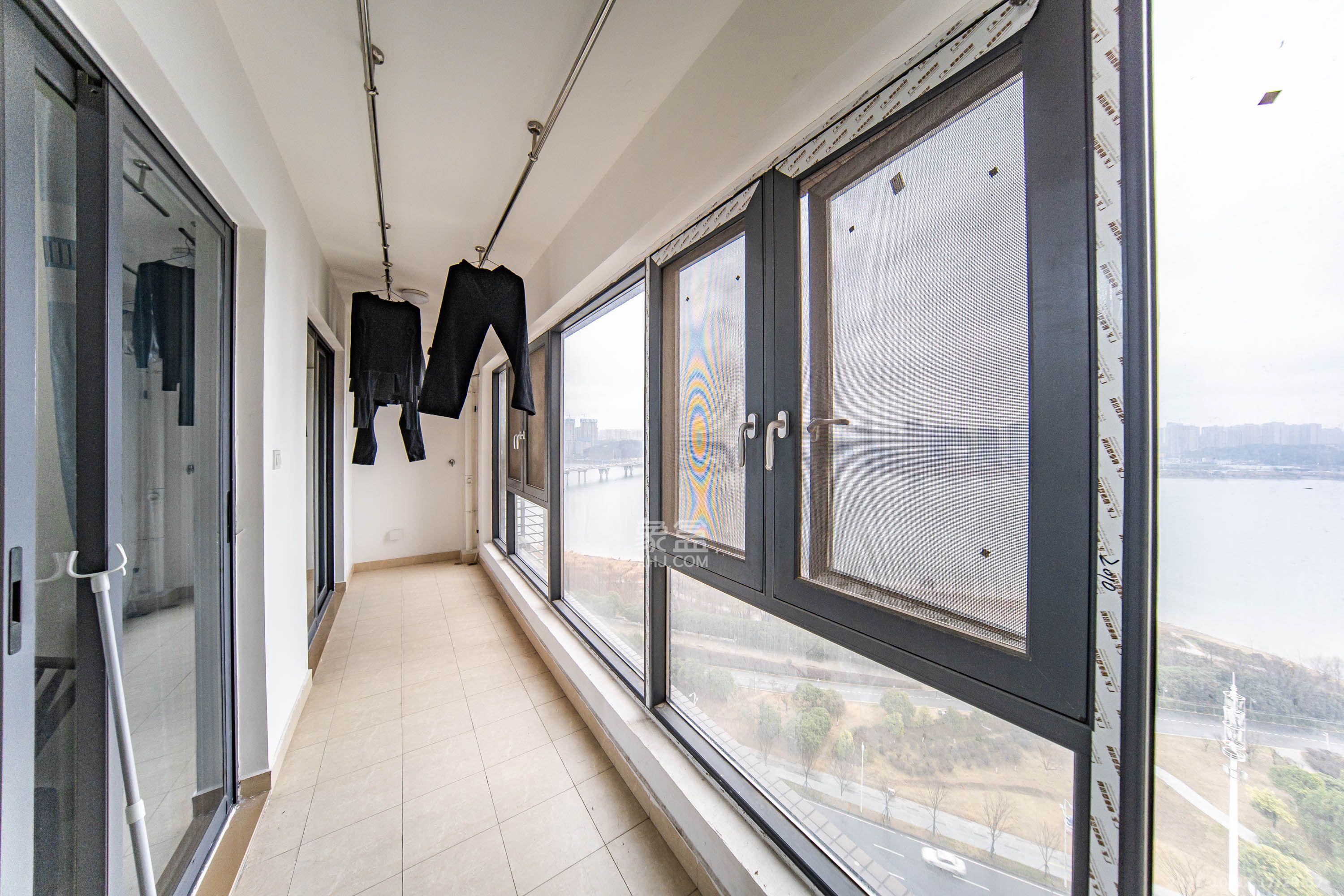 兰亭湾畔  4室2厅2卫    3200.0元/月 兰亭湾畔  4室2厅2卫    3200.0元/月室内图