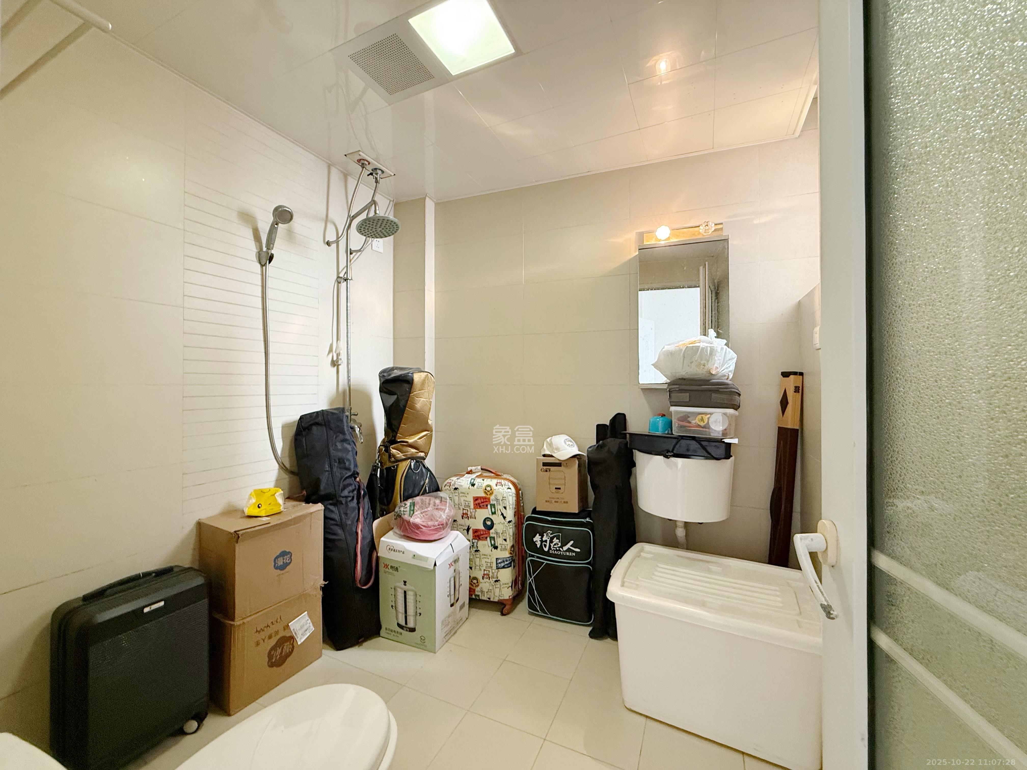 幸福洋房  3室2厅2卫    1800.0元/月 幸福洋房  3室2厅2卫    1800.0元/月室内图