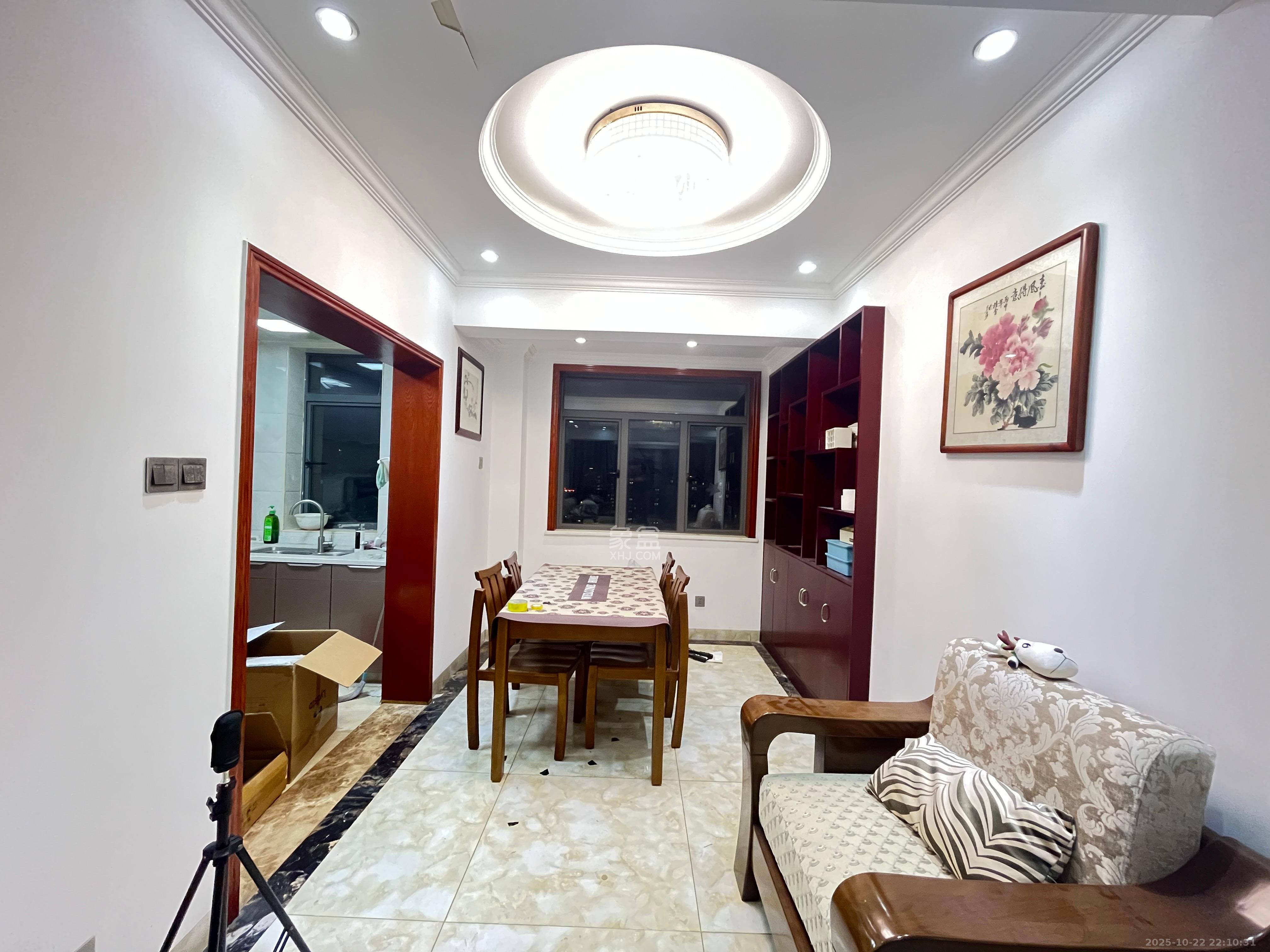 中交中央公园D2区  3室2厅2卫    2950.0元/月 中交中央公园D2区  3室2厅2卫    2950.0元/月室内图