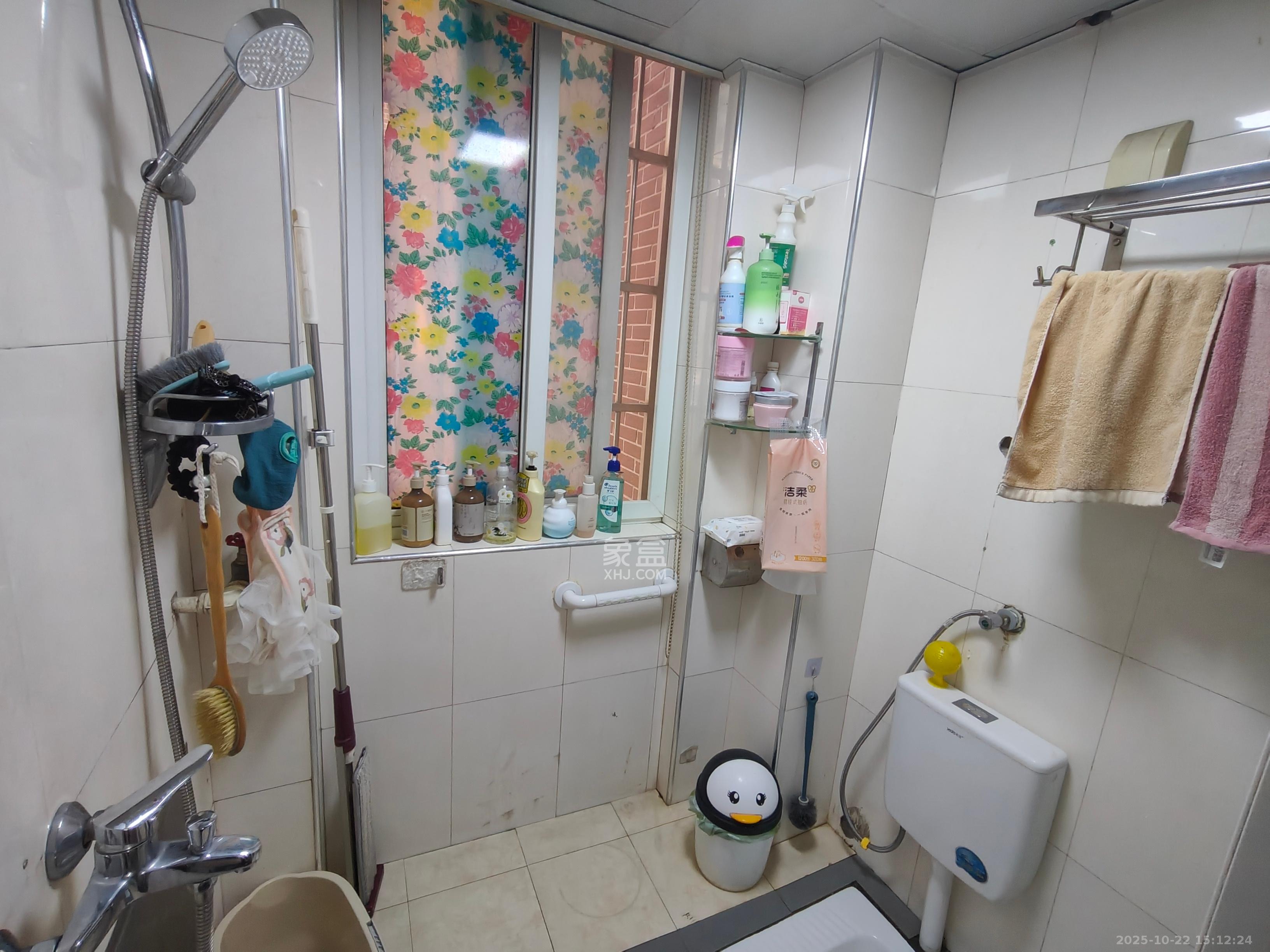 楚天馨苑  3室2厅2卫    2180.0元/月室内图