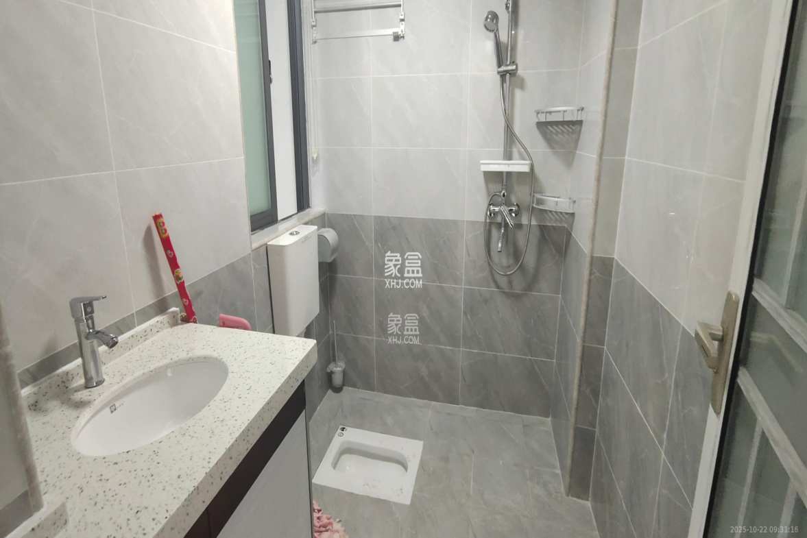 半山壹号  2室2厅1卫    2600.0元/月 半山壹号  2室2厅1卫    2600.0元/月室内图