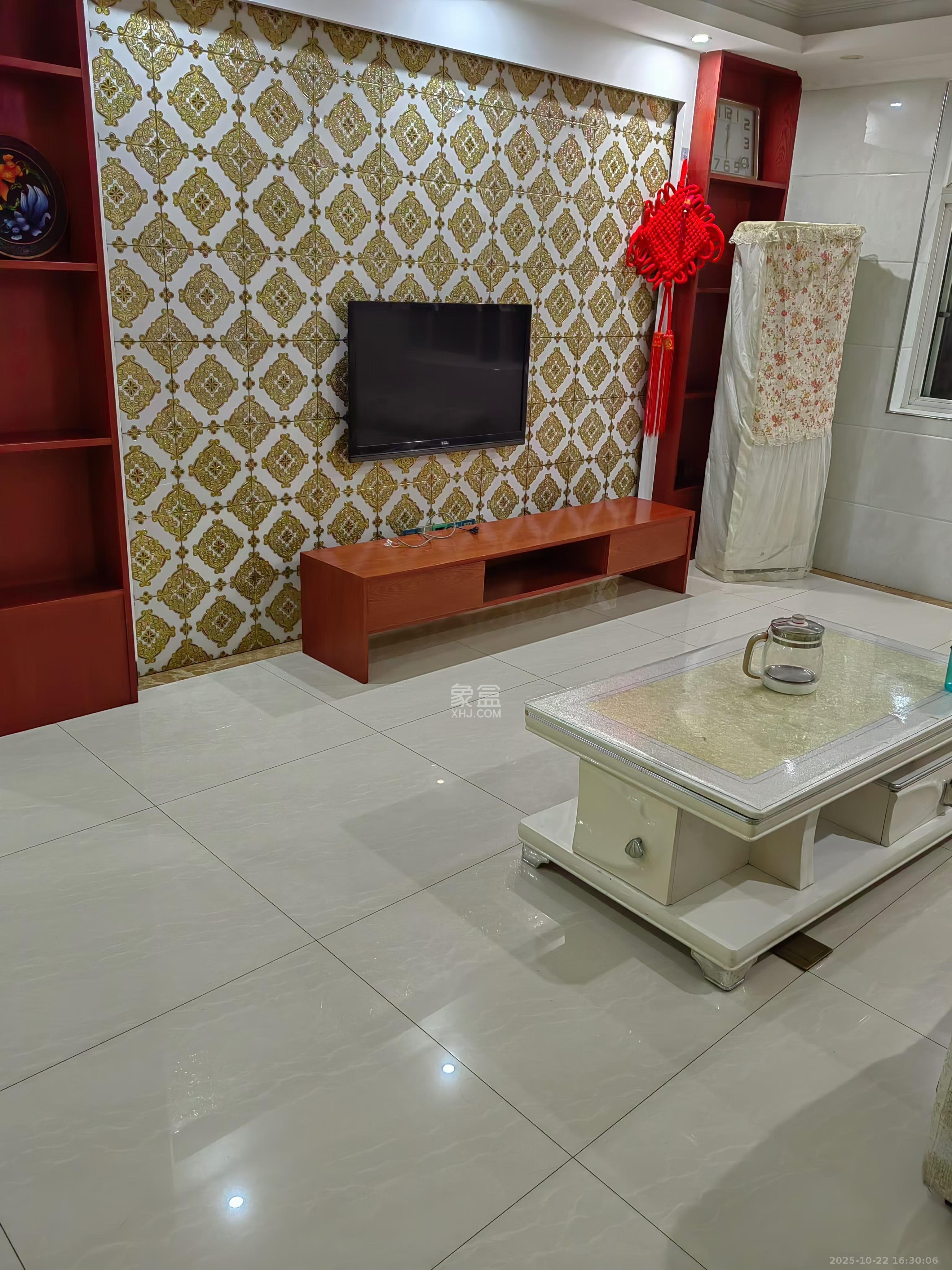 黎郡新宇太和园  3室2厅2卫    2500.0元/月 黎郡新宇太和园  3室2厅2卫    2500.0元/月室内图