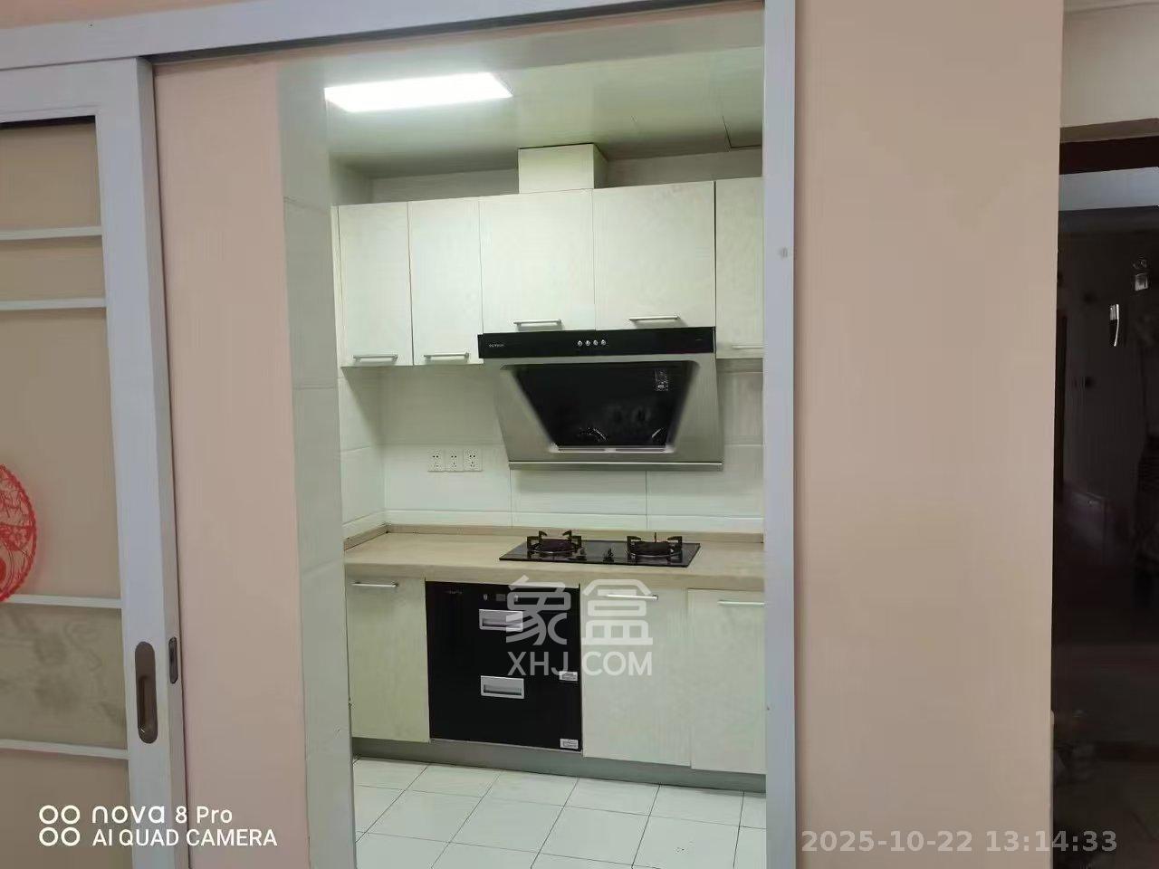 潇湘奥林匹克花园  3室2厅1卫    2800.0元/月 潇湘奥林匹克花园  3室2厅1卫    2800.0元/月室内图