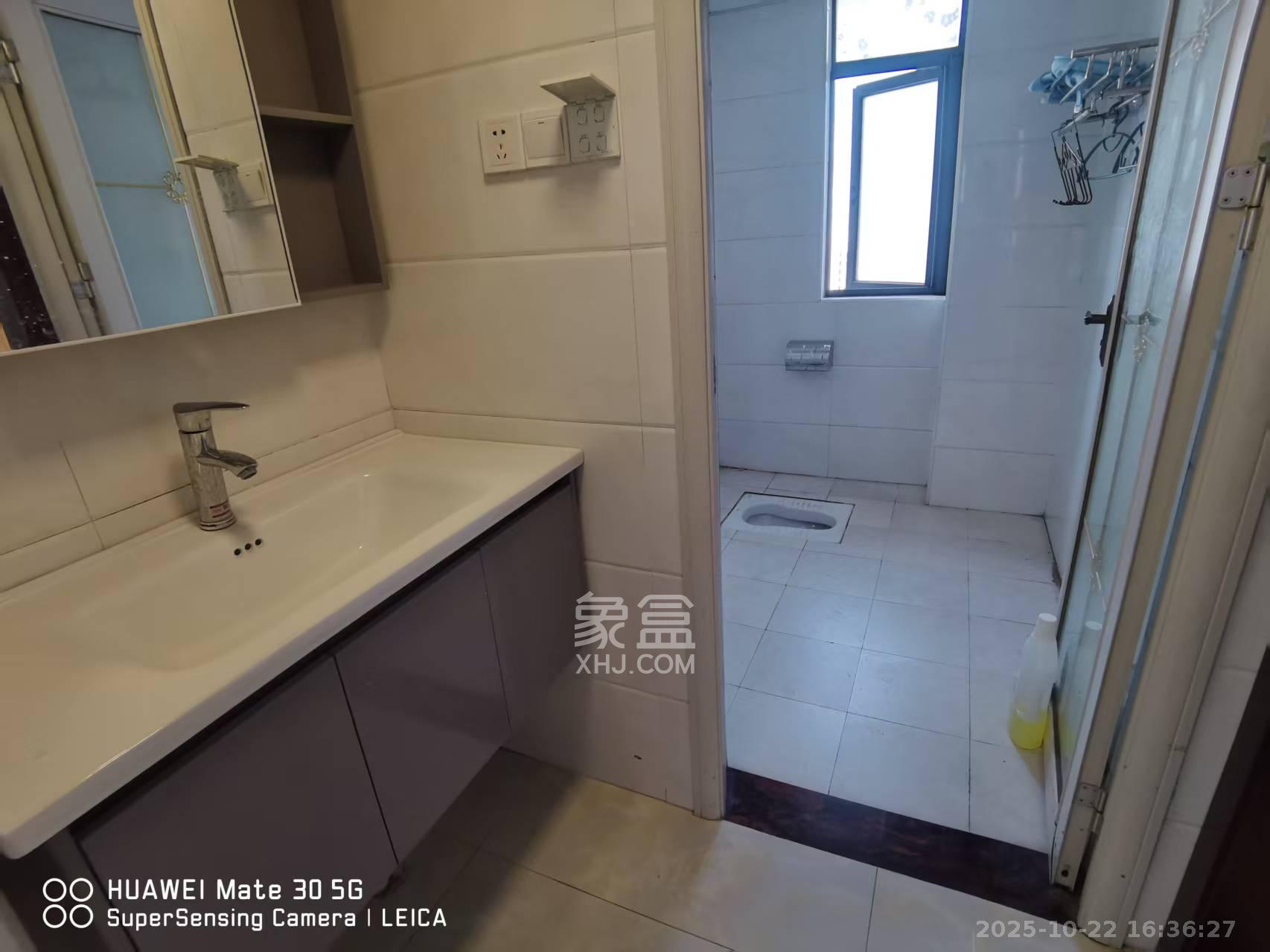 蓝山郡 4室2厅2卫 2400.0元/月 蓝山郡 4室2厅2卫 2400.0元/月室内图