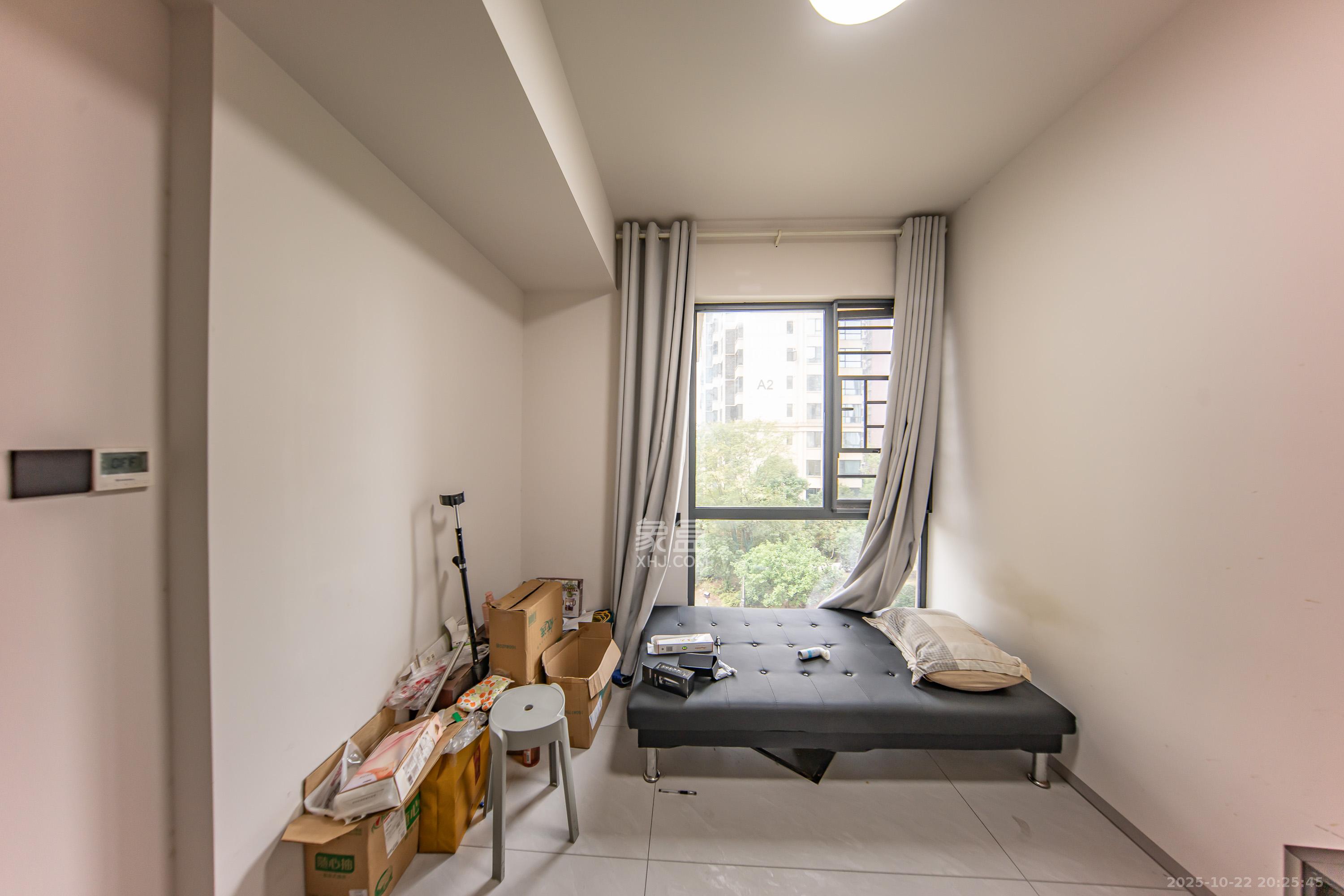 建投象山国际  3室2厅2卫    130.0万卧室