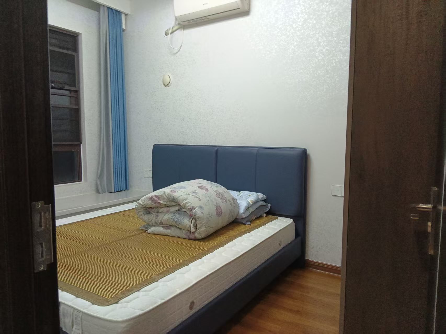 蓝溪谷  4室2厅2卫    82.8万室内图