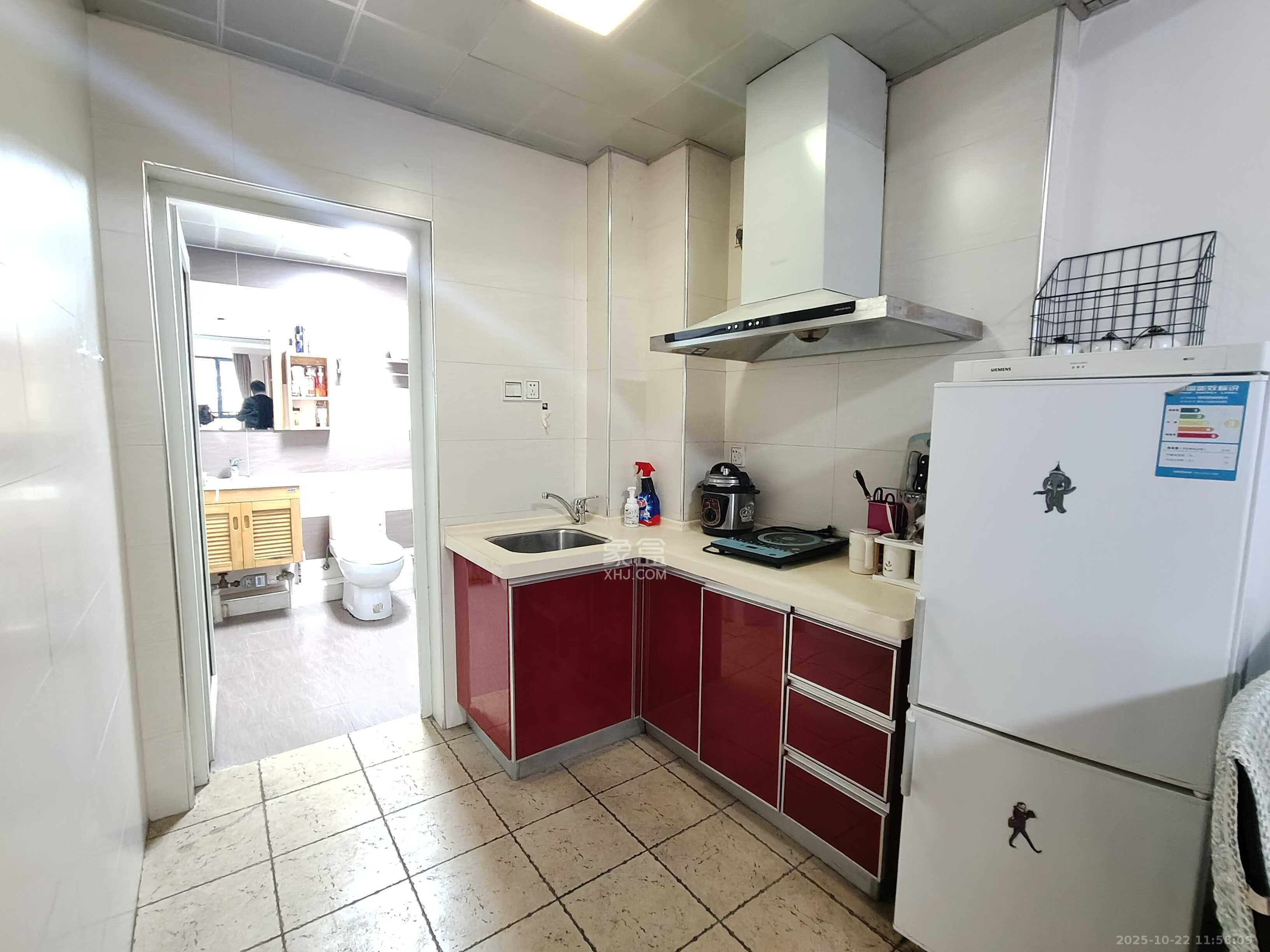 融圣国际 1室1厅1卫 1800.0元/月 融圣国际 1室1厅1卫 1800.0元/月室内图