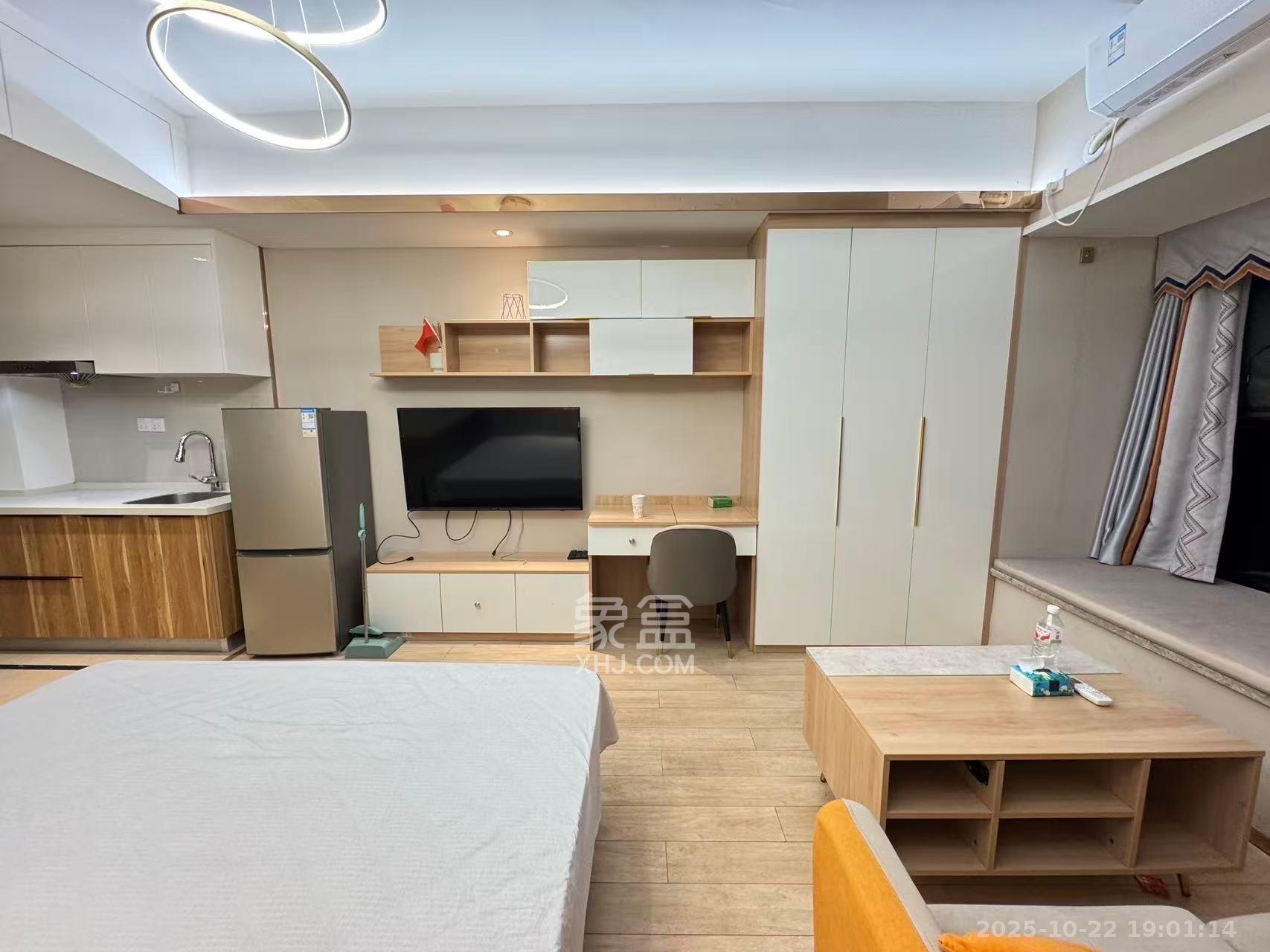 远洋外滩壹号 1室1厅1卫 2000.0元/月 远洋外滩壹号 1室1厅1卫 2000.0元/月室内图