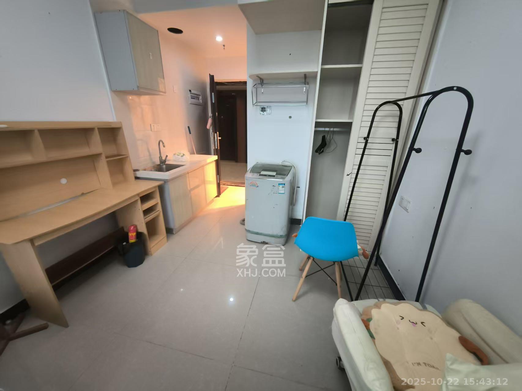 洋湖时代  1室1厅1卫    800.0元/月 洋湖时代  1室1厅1卫    800.0元/月室内图