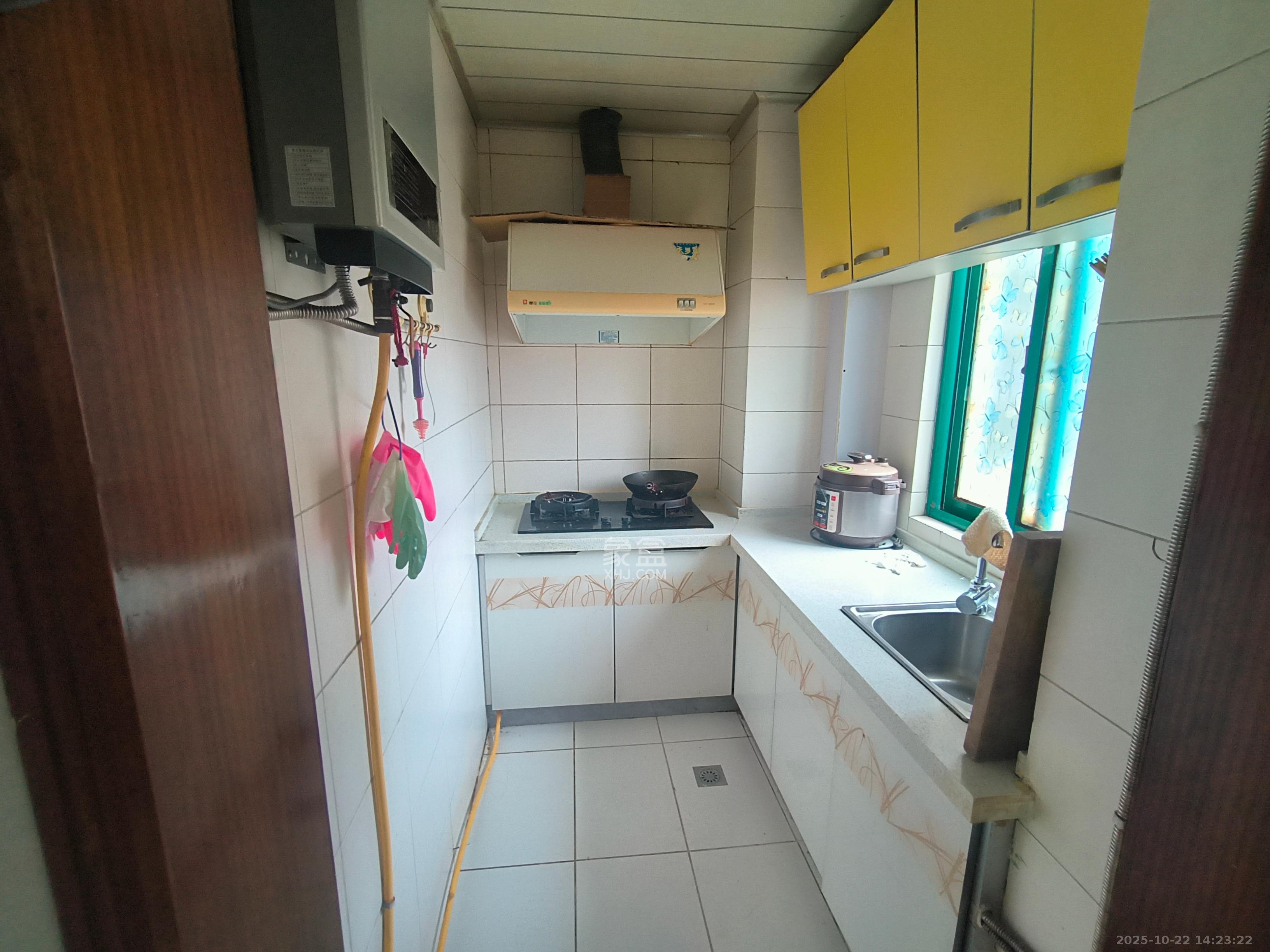 明城公寓  2室1厅1卫    1200.0元/月室内图