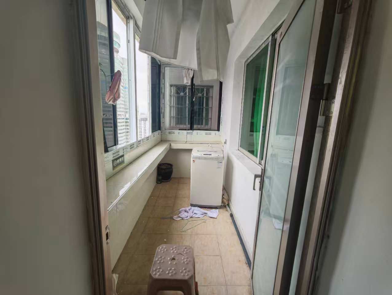 富豪大厦(富豪花园)  2室1厅1卫    2300.0元/月室内图