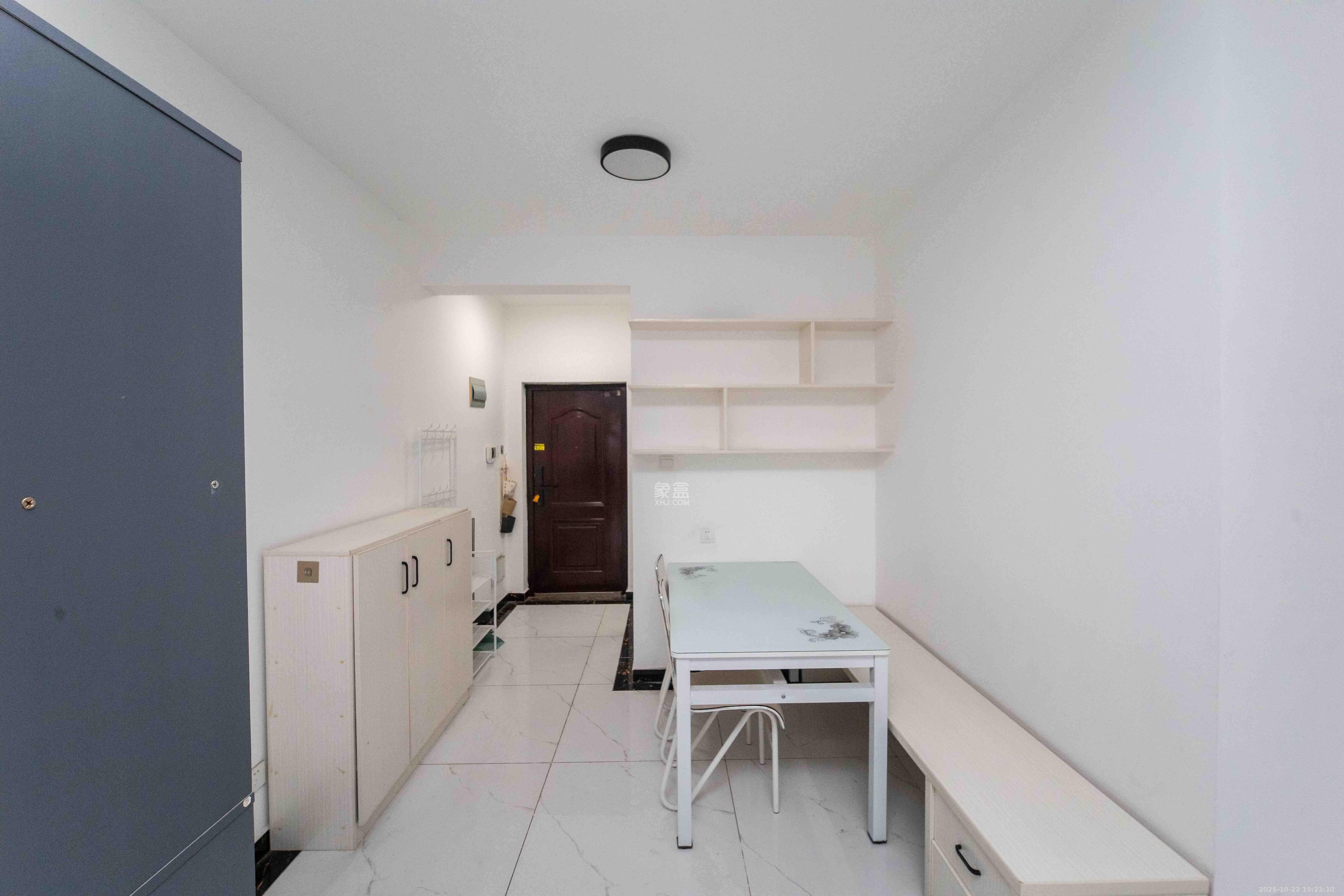 江河双水湾  3室2厅1卫    2400.0元/月室内图