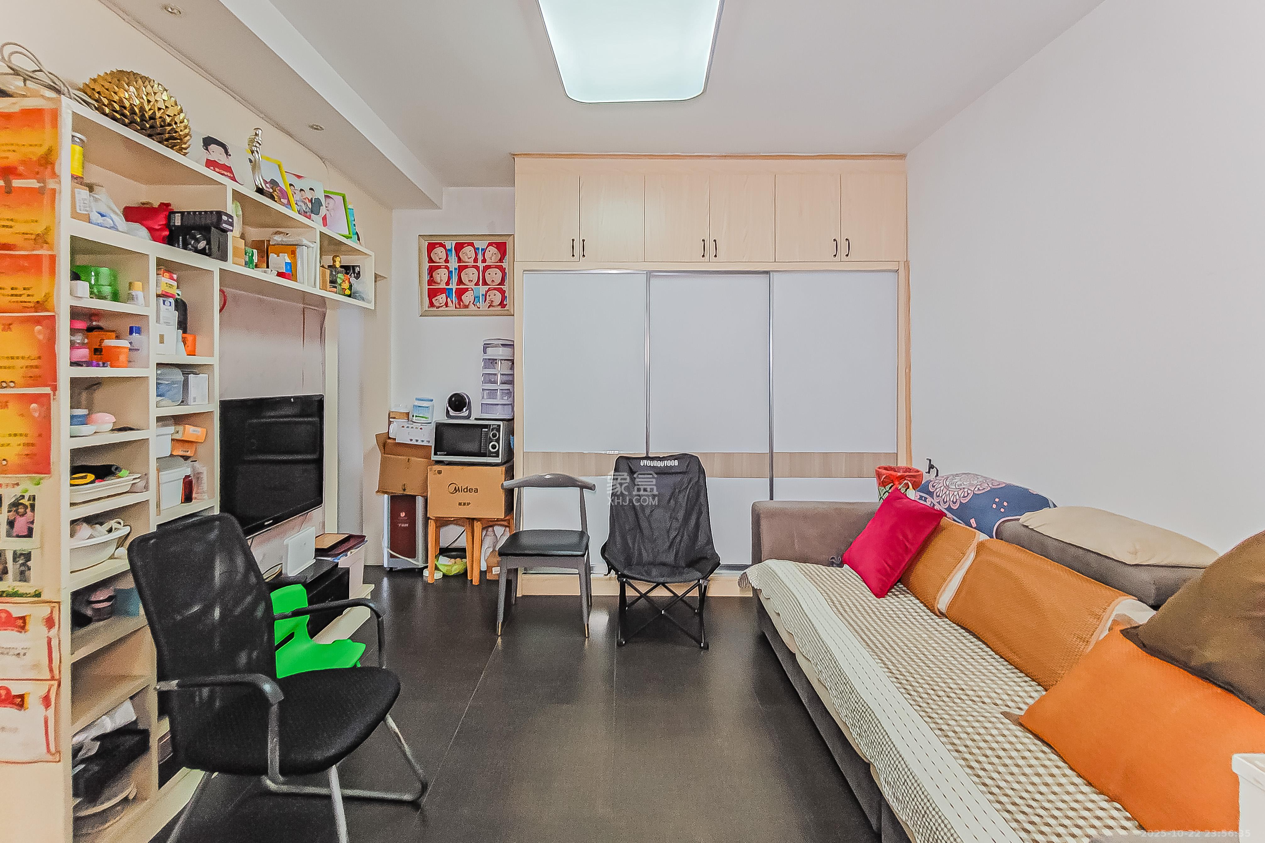 白沙晶城  2室1厅1卫    48.0万客厅