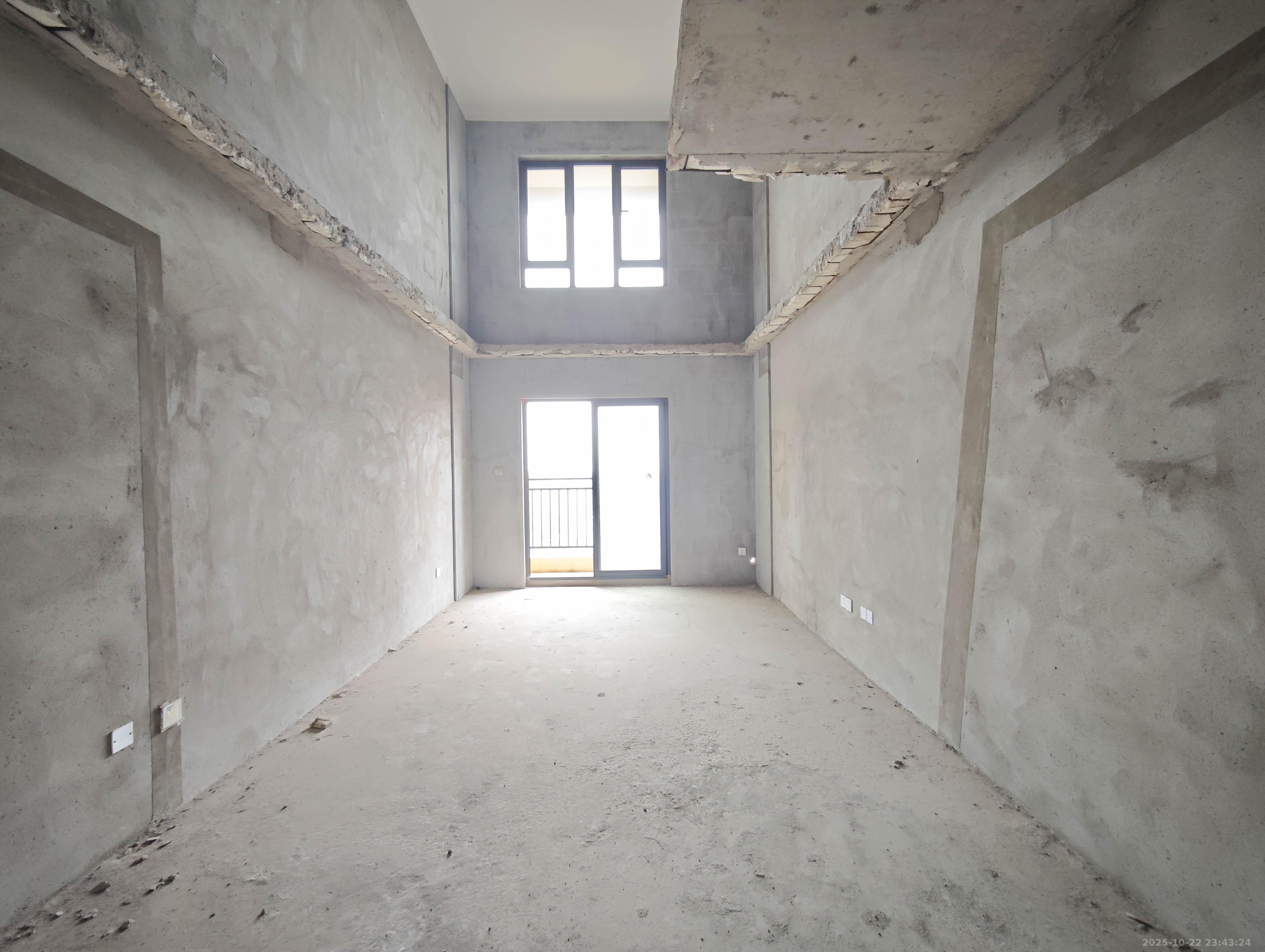 保利城(中航城国际社区、郡原美村)  3室2厅2卫    75.0万 保利城(中航城国际社区、郡原美村)  3室2厅2卫    75.0万客厅