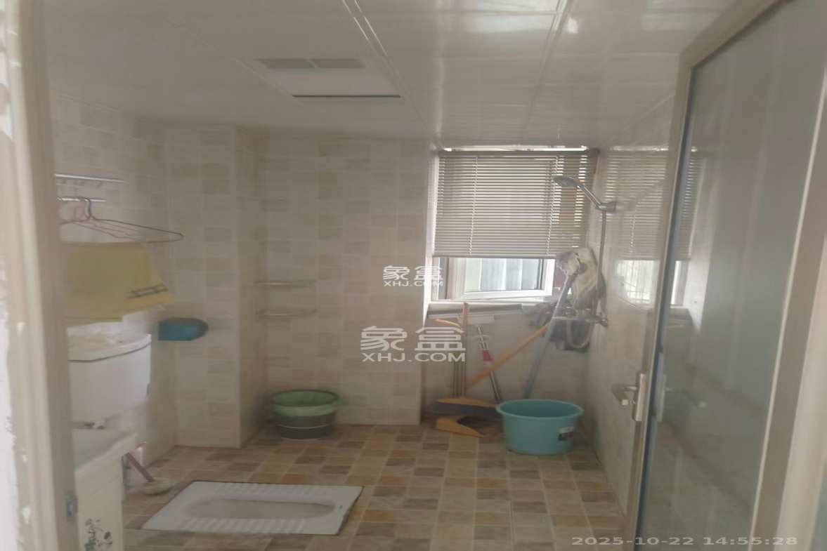 保利香槟国际  3室2厅2卫    1800.0元/月 保利香槟国际  3室2厅2卫    1800.0元/月室内图