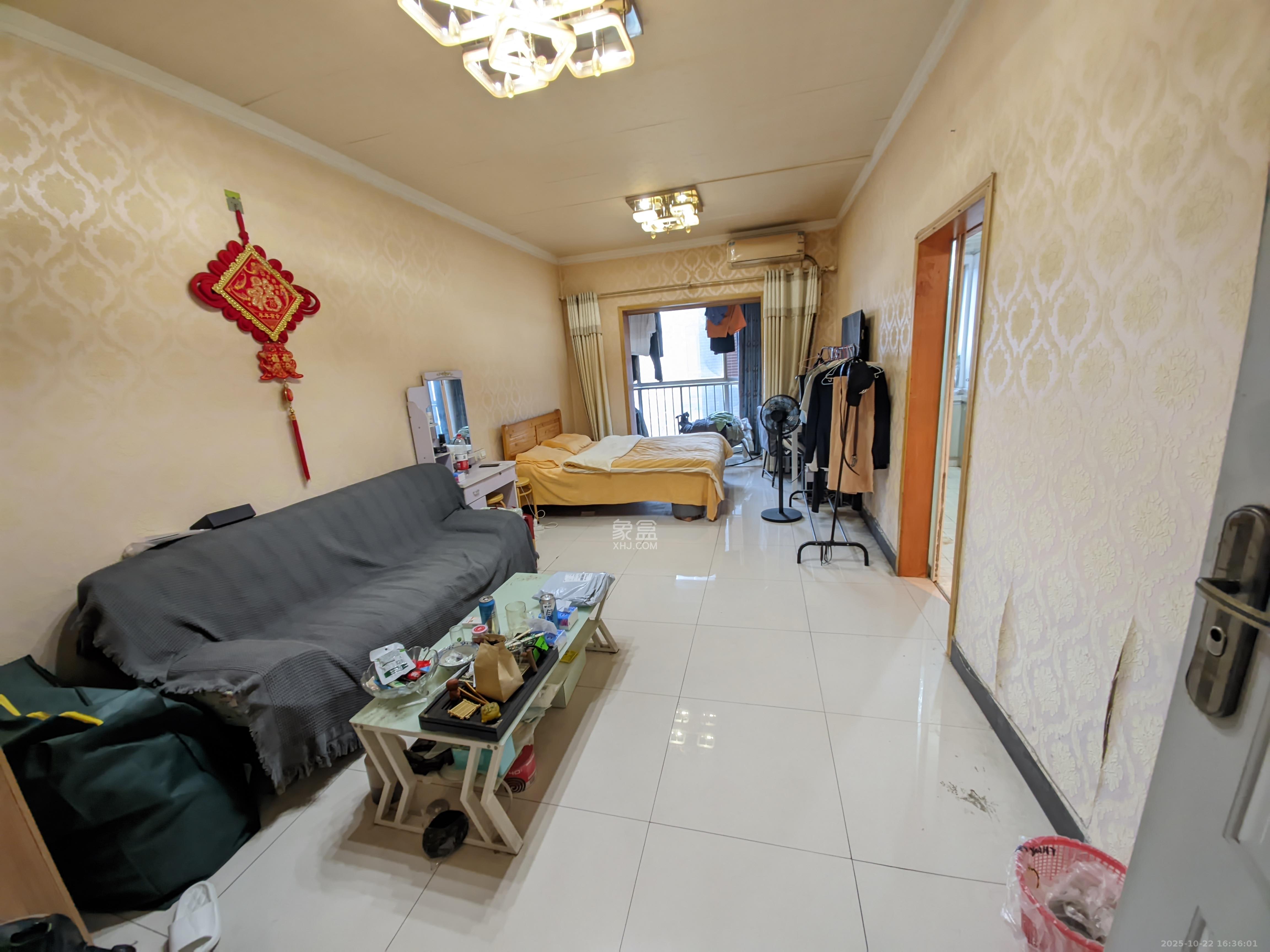 左岸右岸  1室1厅1卫    1600.0元/月 左岸右岸  1室1厅1卫    1600.0元/月室内图1