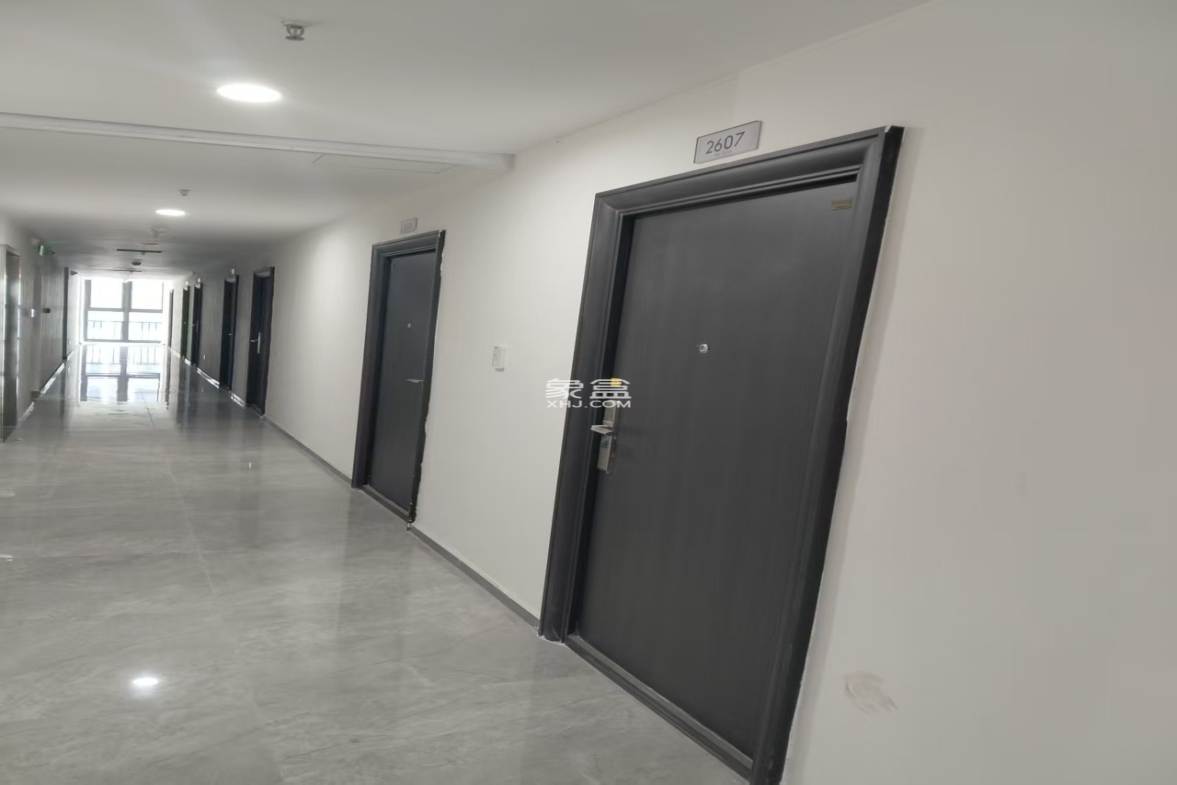 绿地商务广场 1室0厅0卫 1100.0元/月 绿地商务广场 1室0厅0卫 1100.0元/月户型图