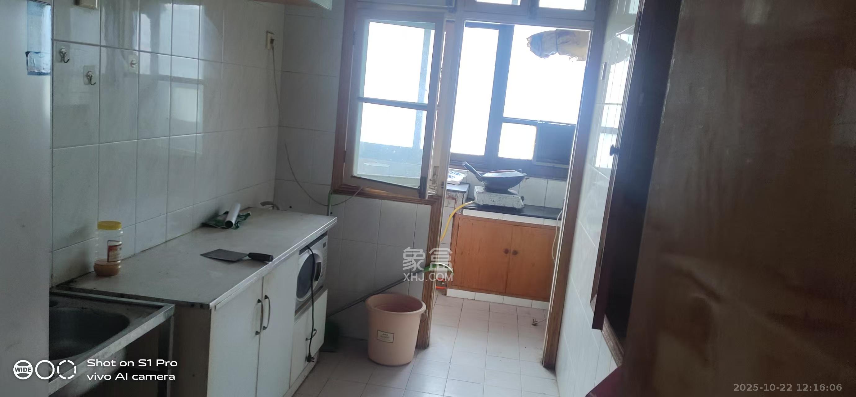 长岭烟草公司宿舍（金祥公寓）  1室0厅0卫    1800.0元/月室内图