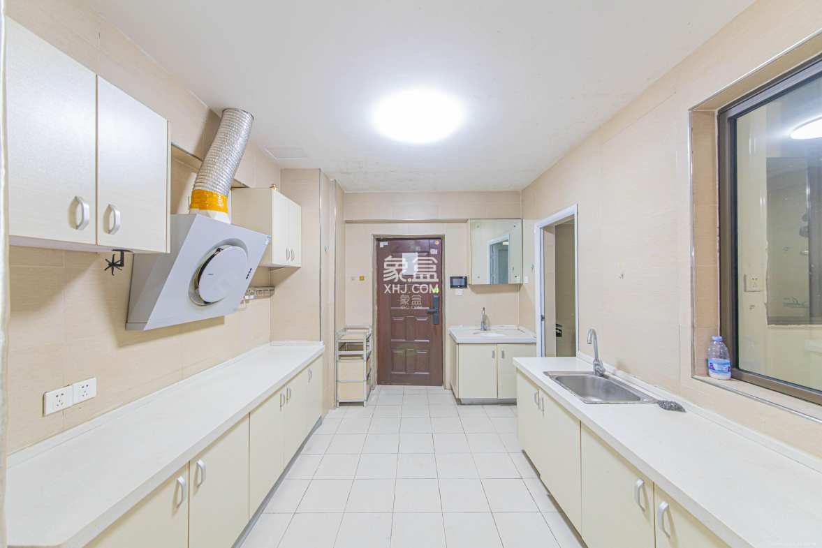 绿地公馆(绿地名邸) 1室1厅1卫 45.0万 绿地公馆(绿地名邸) 1室1厅1卫 45.0万厨房