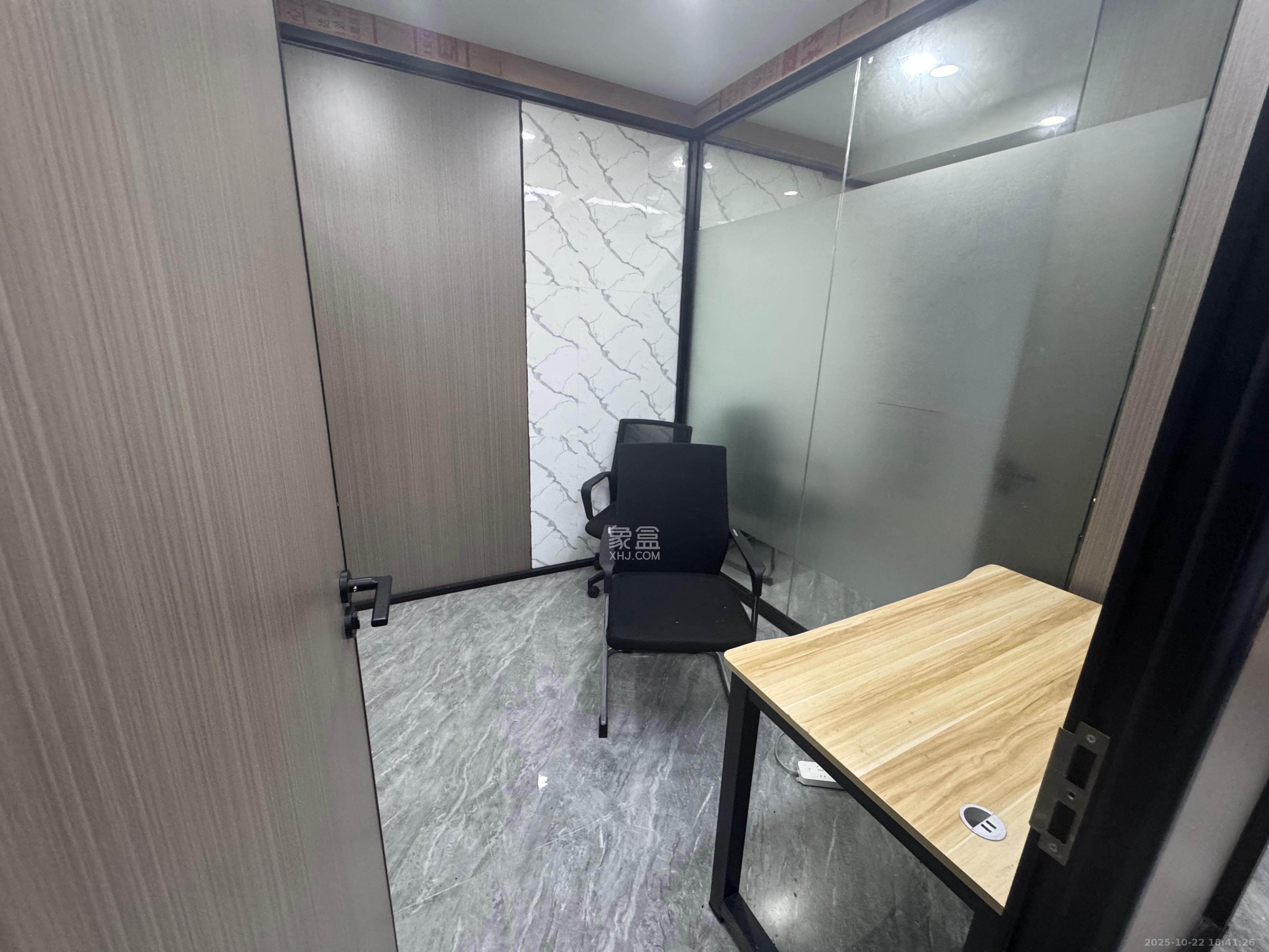 宇成朝阳广场  1室0厅0卫    6750.0元/月室内图