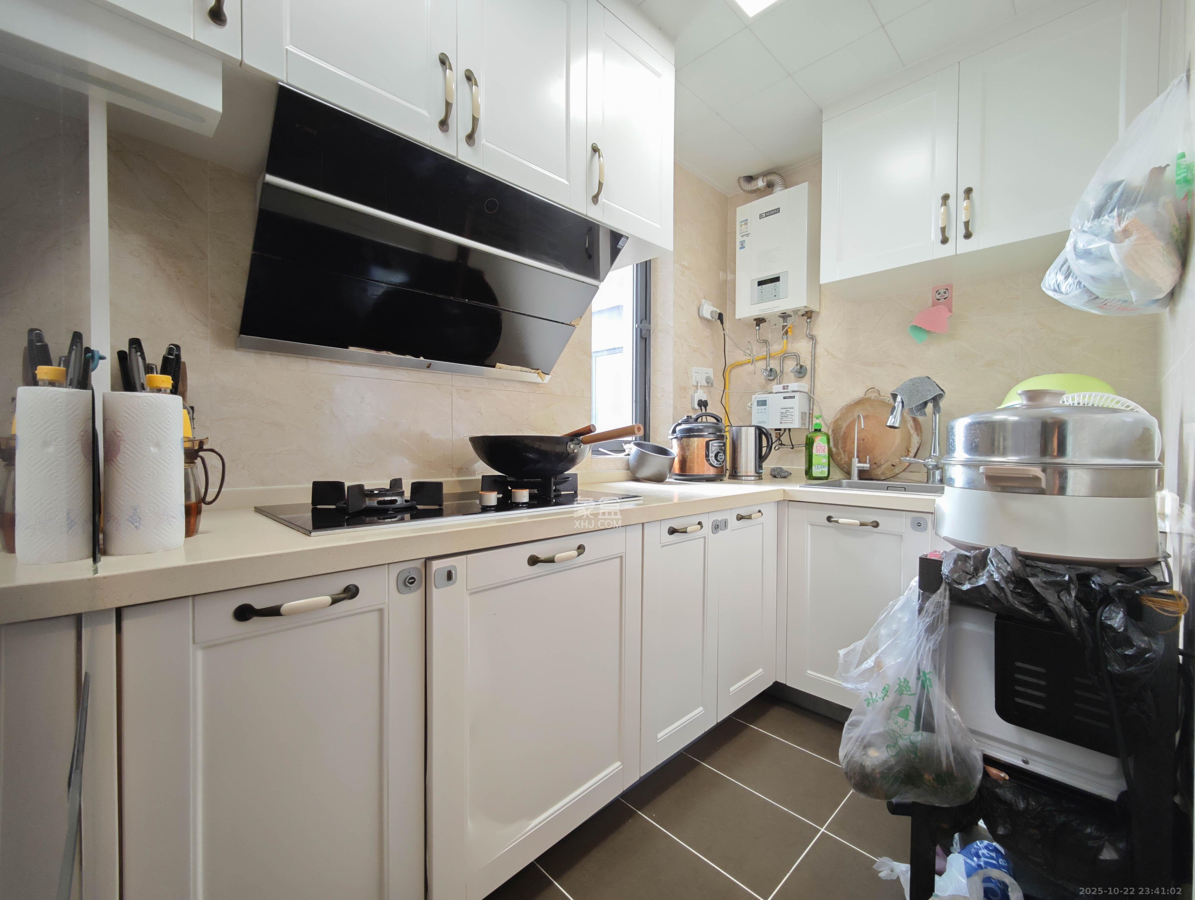 万科魅力之城观澜里  3室2厅2卫    102.0万其他