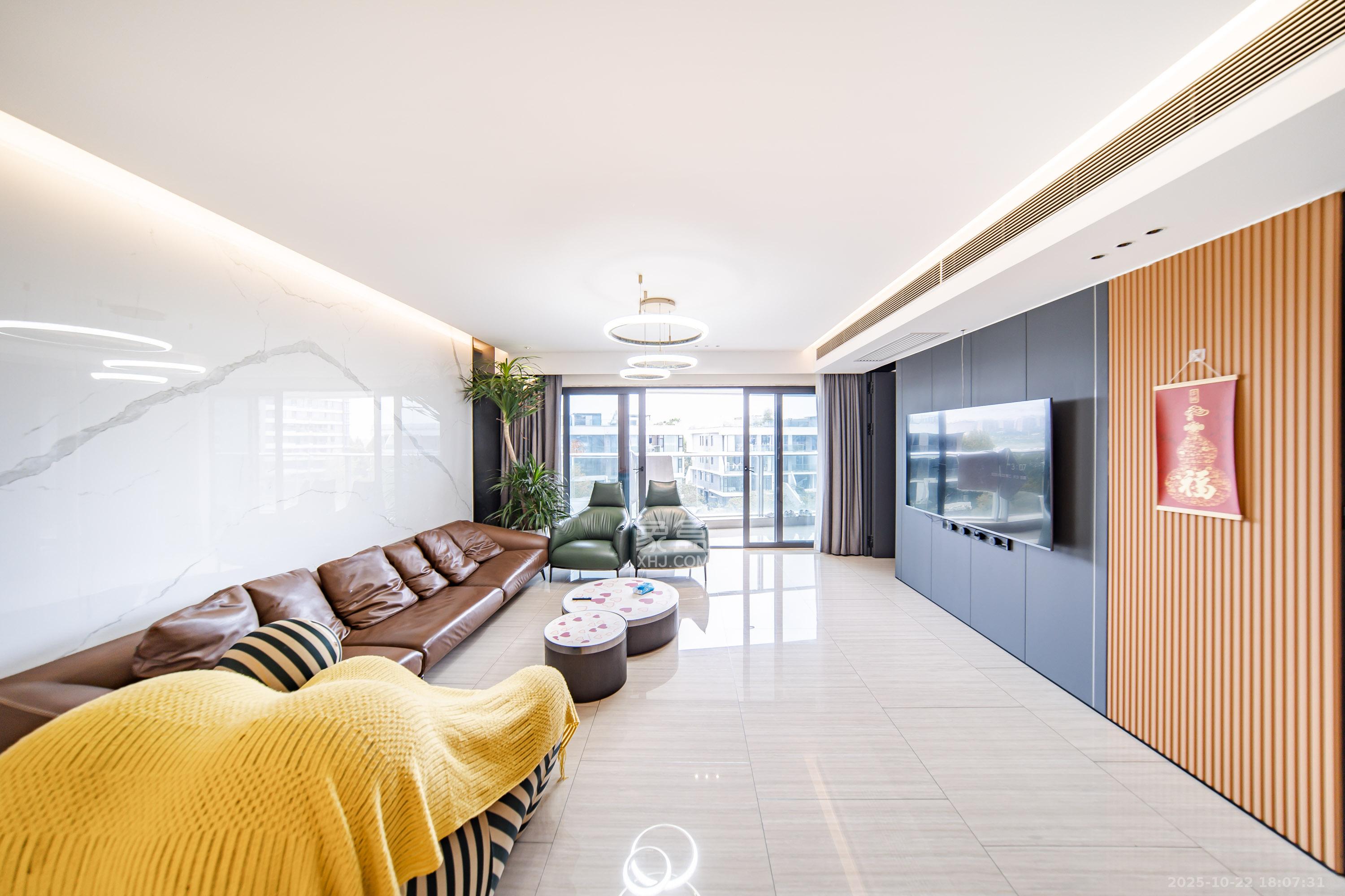 珠江颐德公馆  4室2厅2卫    378.0万 珠江颐德公馆  4室2厅2卫    378.0万