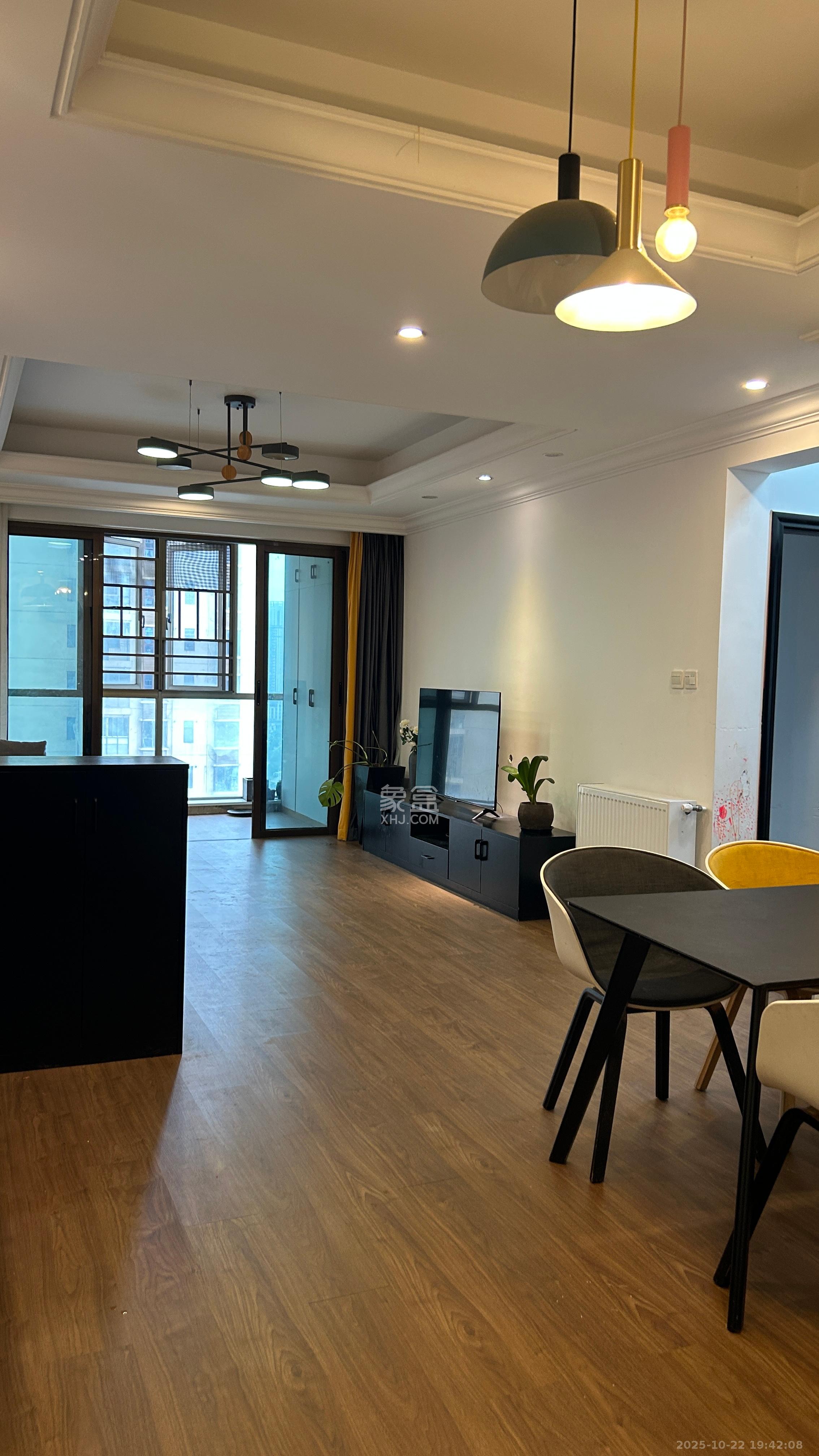 江山帝景哈佛  3室2厅1卫    2300.0元/月 江山帝景哈佛  3室2厅1卫    2300.0元/月