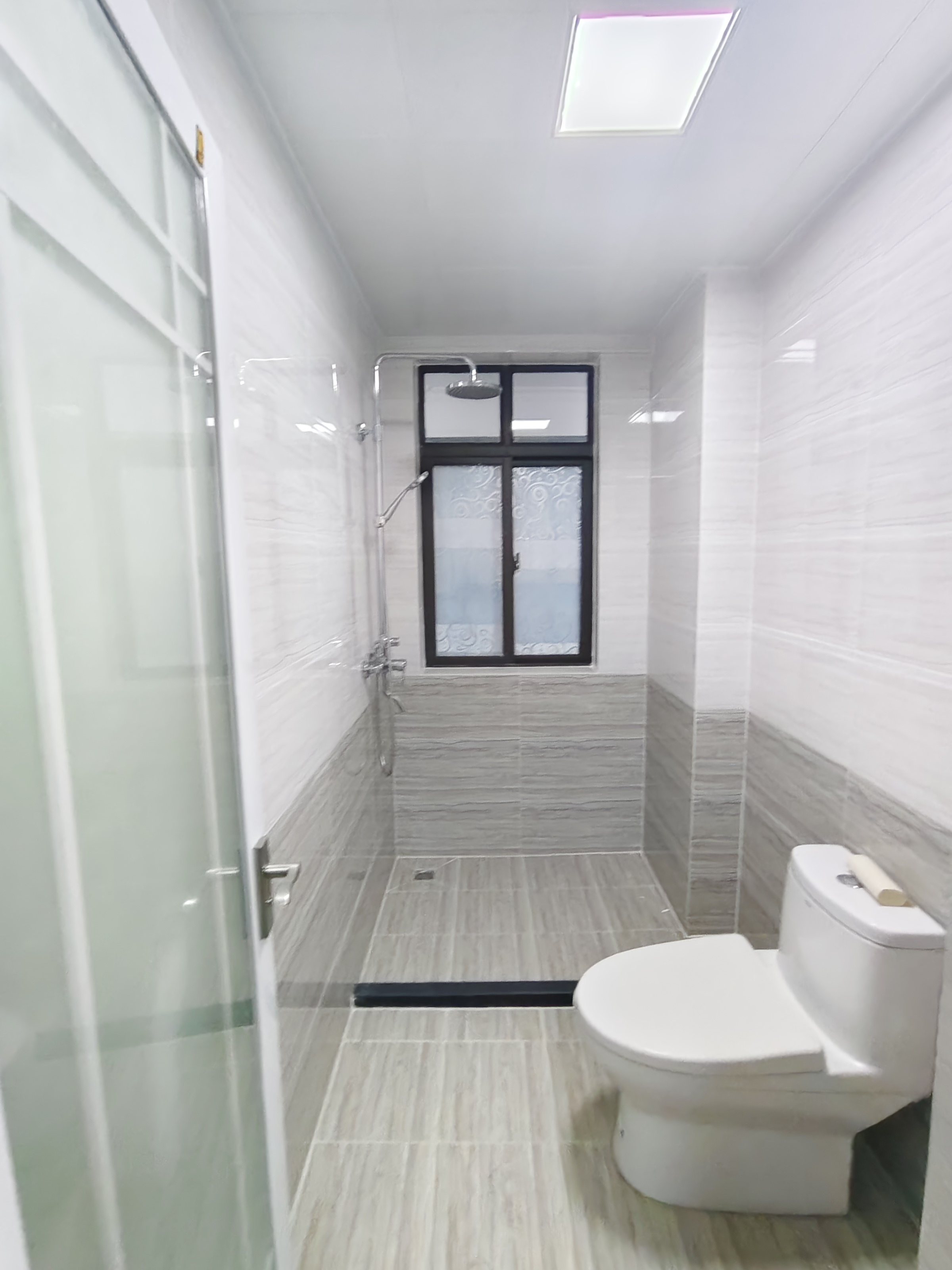 国贸城市花园  3室2厅2卫    4000.0元/月室内图