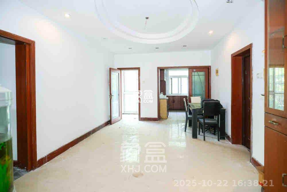 楚天家园 1室2厅2卫 2800.0元/月 楚天家园 1室2厅2卫 2800.0元/月室内图