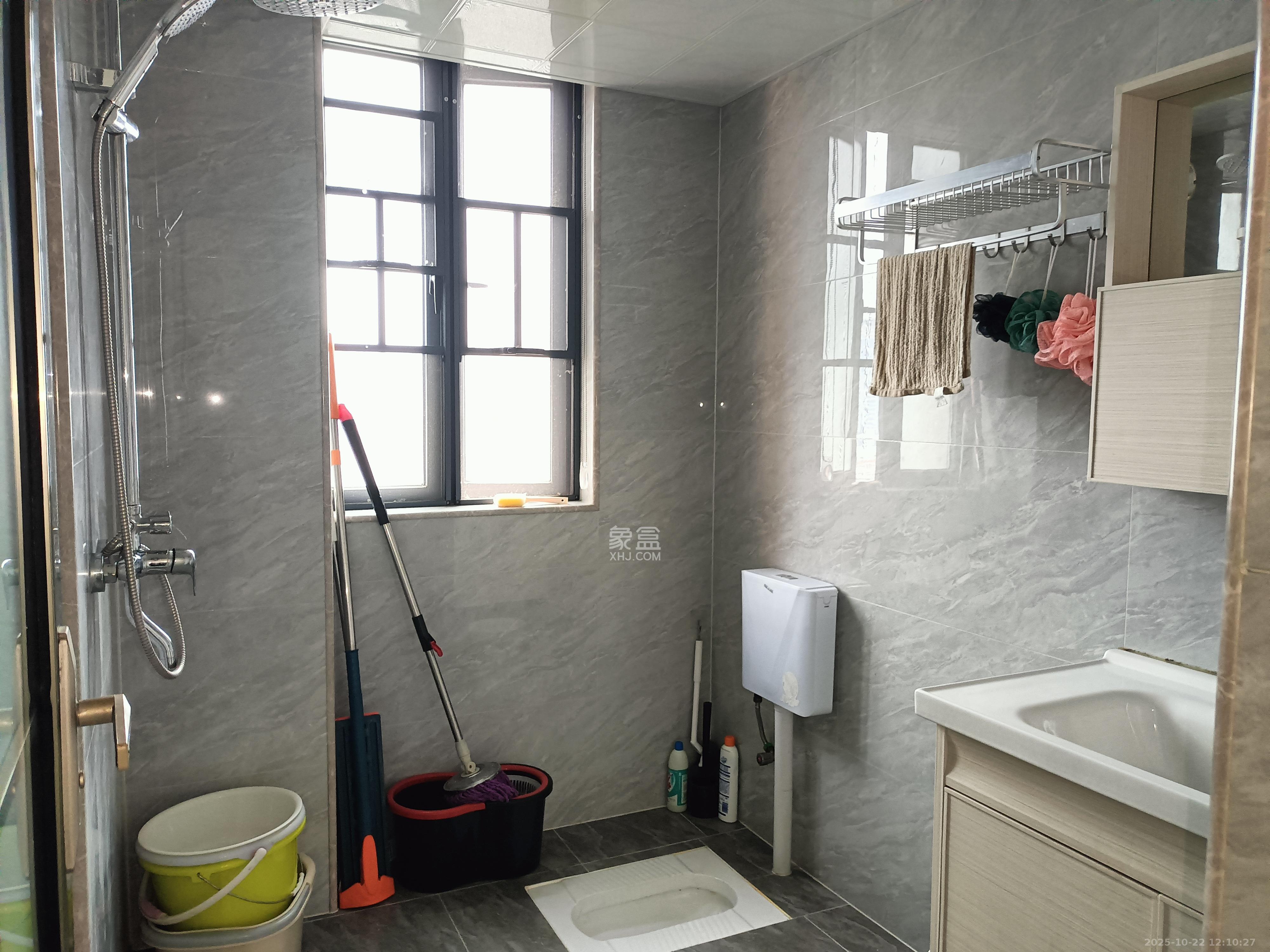 韭菜园嘉苑  3室1厅1卫    3800.0元/月室内图