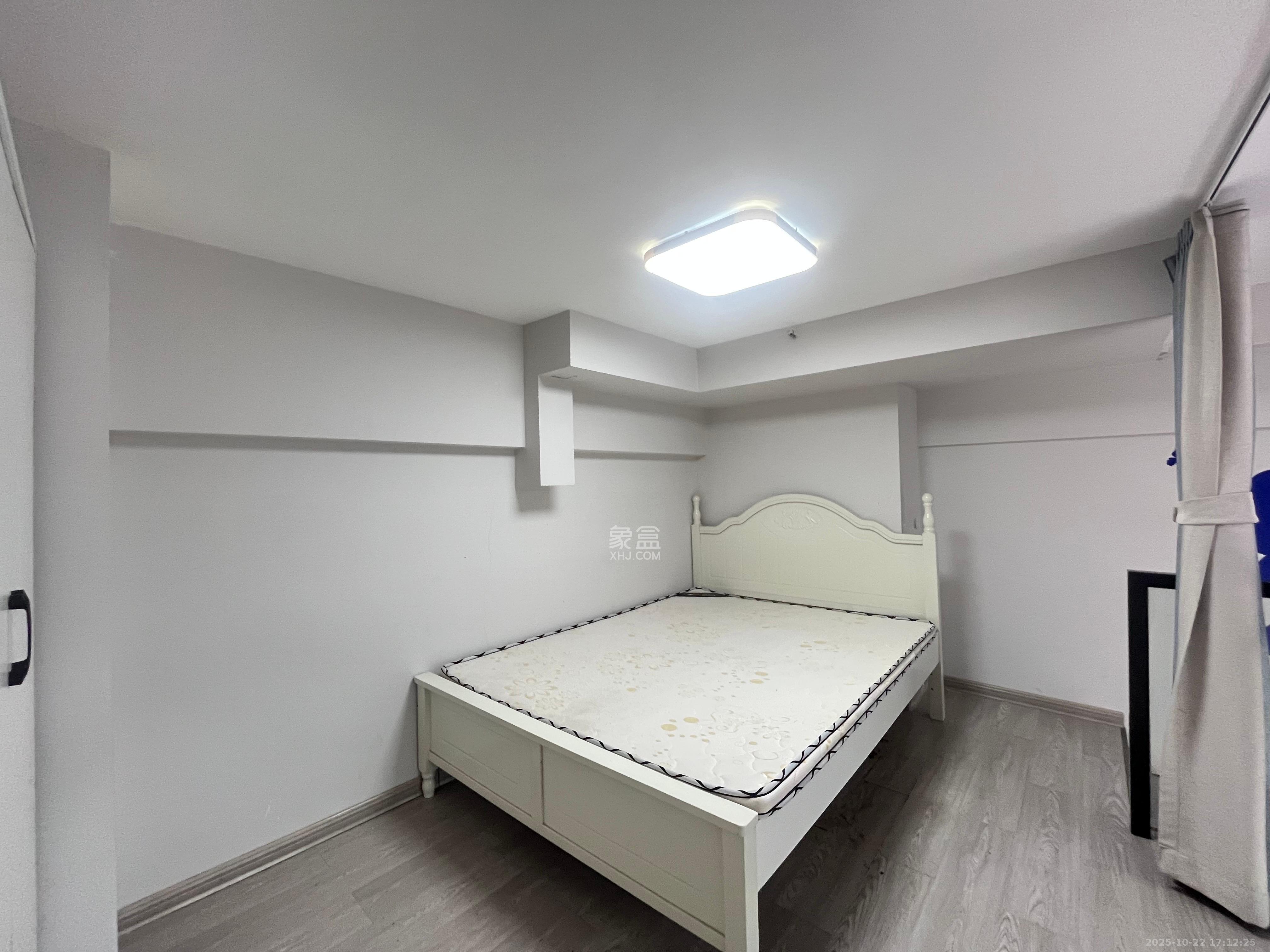 荣盛花语书苑  2室1厅1卫    2200.0元/月室内图