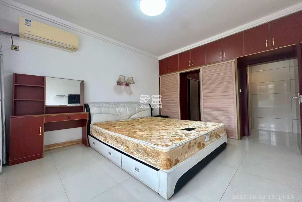 颐景园3期协力小区 3室2厅2卫 1600.0元/月 颐景园3期协力小区 3室2厅2卫 1600.0元/月室内图