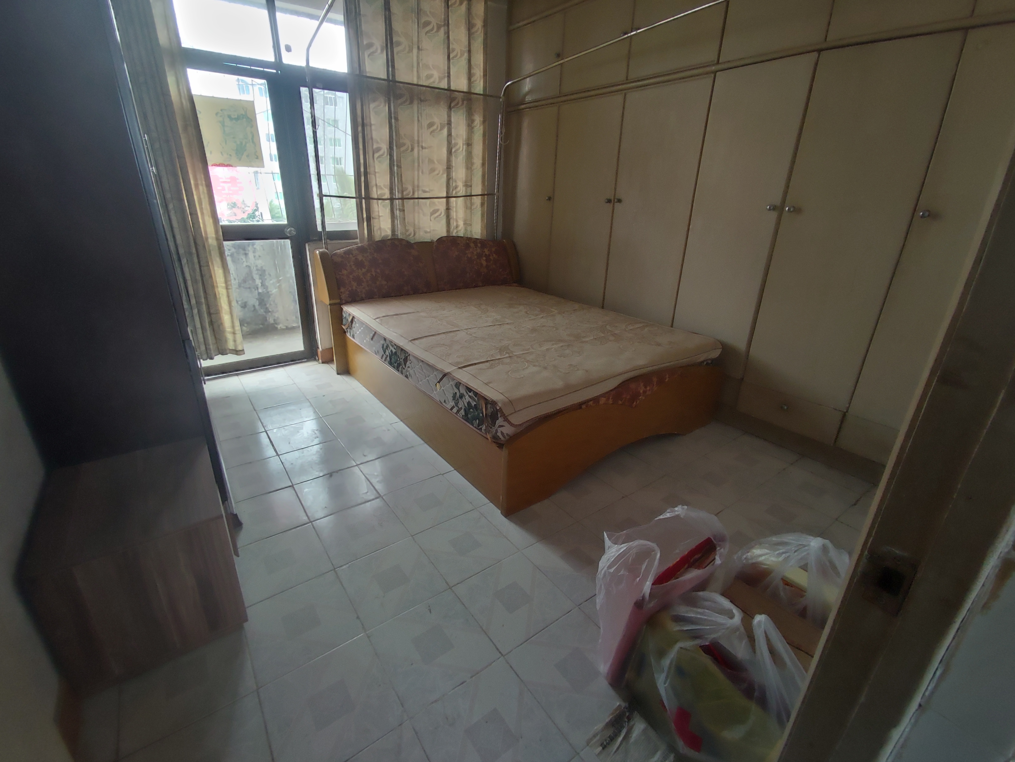 龙华区人民法院宿舍 3室2厅1卫 95.0万 龙华区人民法院宿舍 3室2厅1卫 95.0万室内图