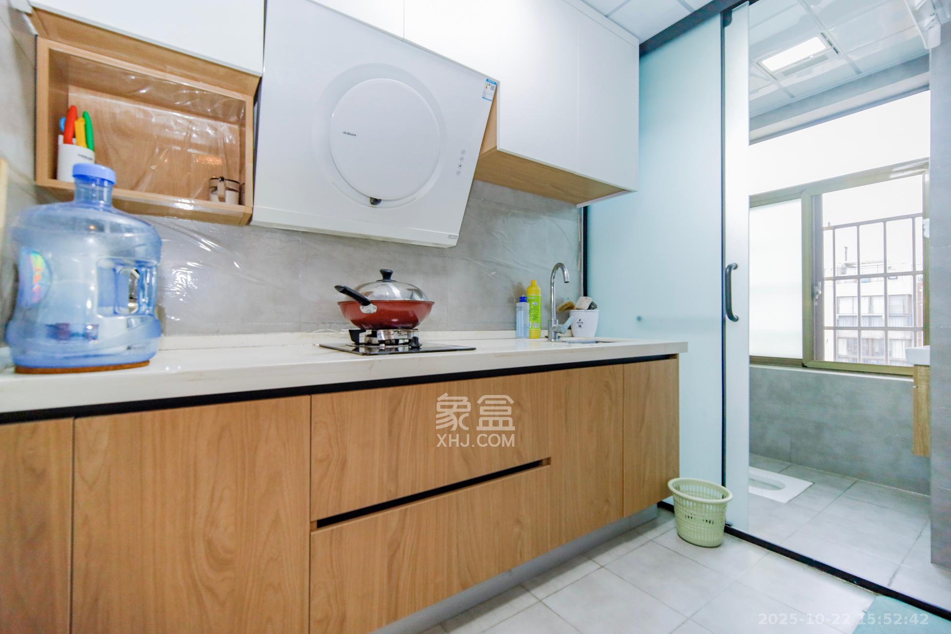 湘翰御舍  1室1厅1卫    48.0万厨房